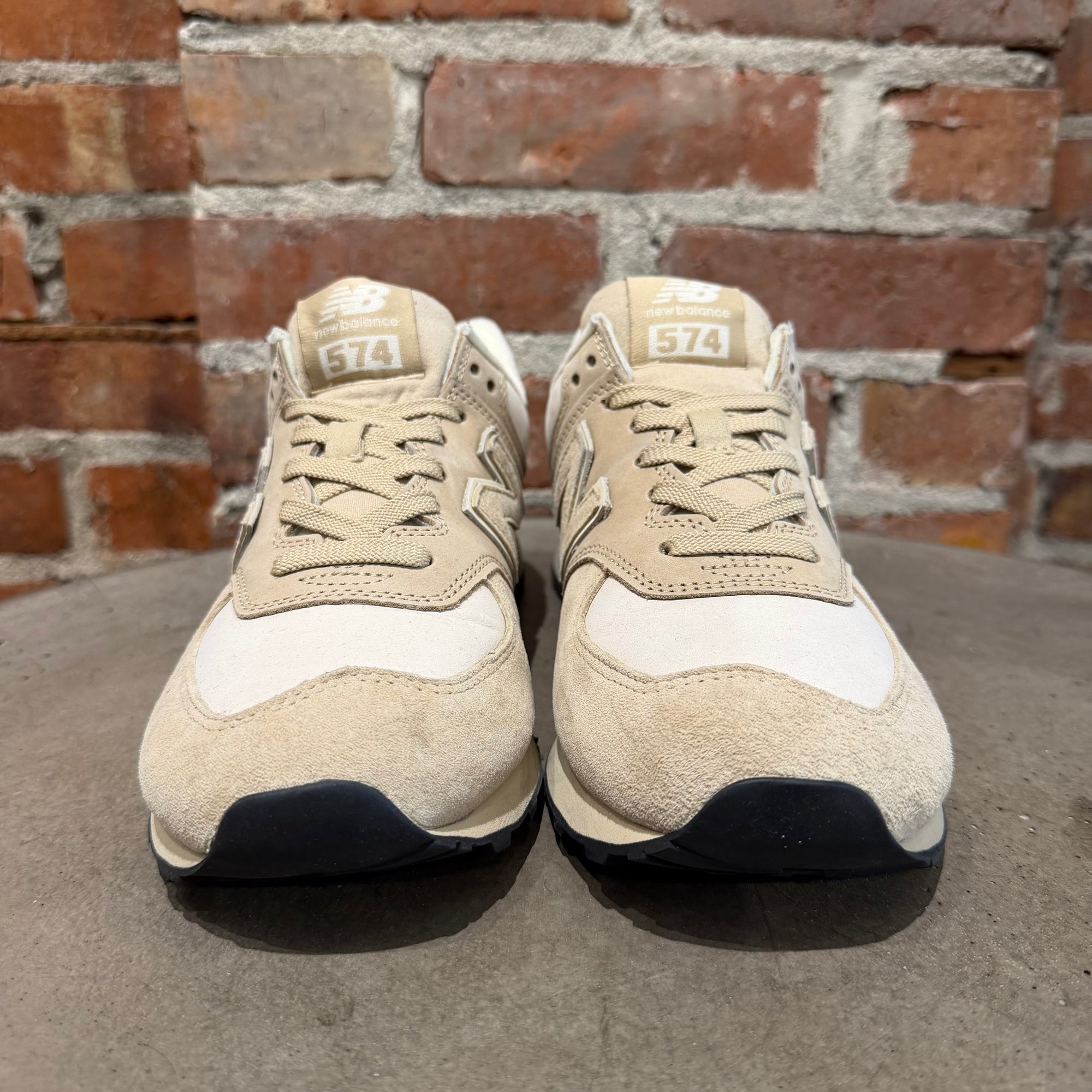 NEW BALANCE X JUNYA WATANBE 574 SNEAKERS ‘TAN/CREAM’