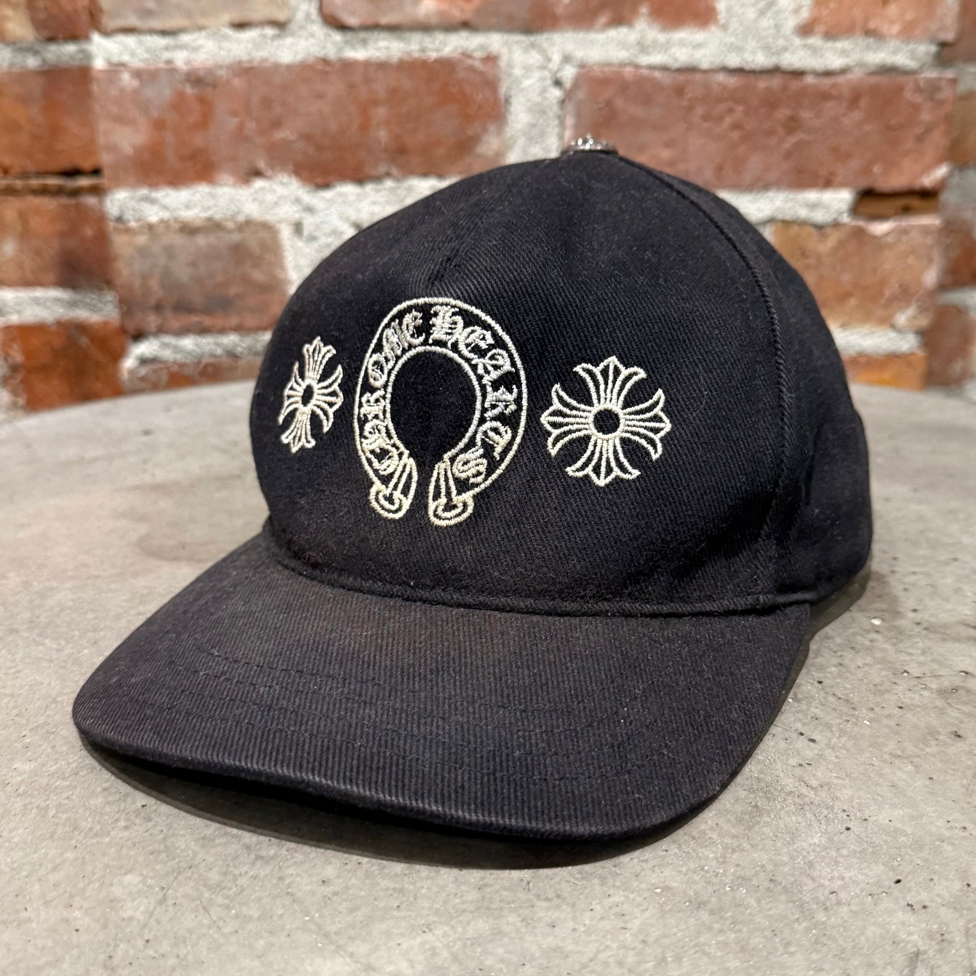 CHROME HEARTS HORSESHOE DENIM HAT ‘BLACK’