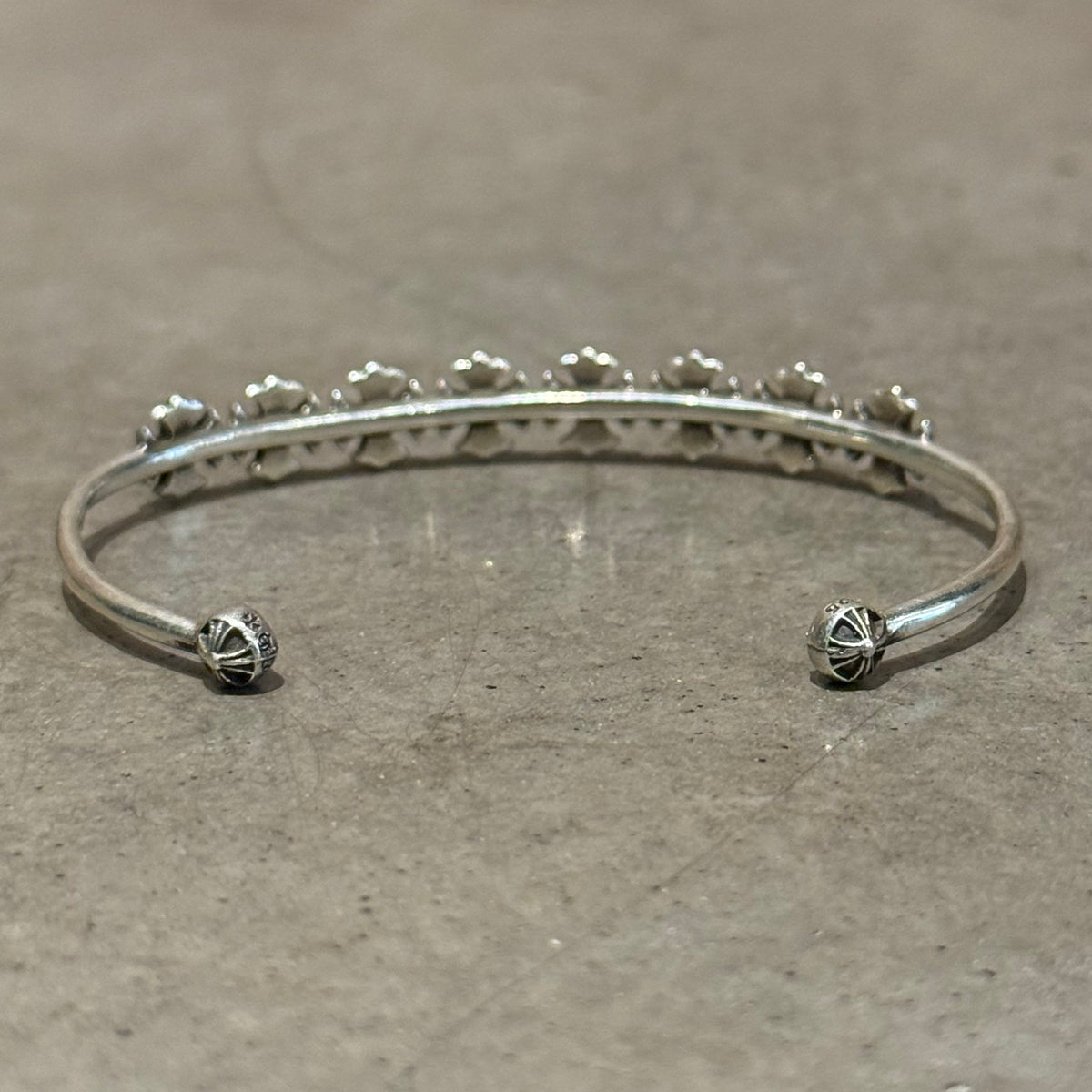 CHROME HEARTS PLUS CROSS BANGLE ‘SILVER’