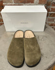 COMMON PROJECT SUEDE CLOG ‘OLIVE’