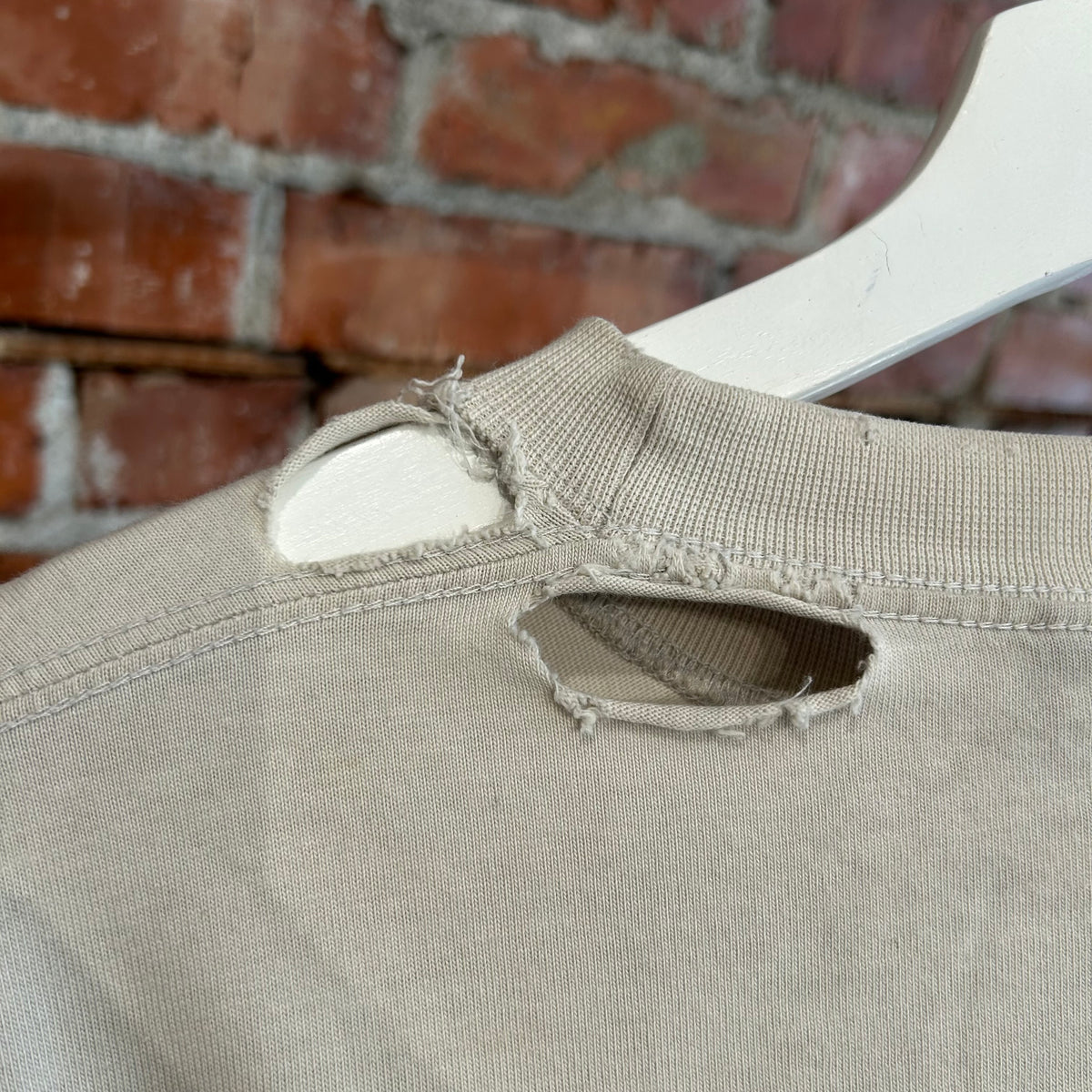 BALENCIAGA SS22 BB MAISON FONDEE LONGSLEEVE ‘CREAM/ORANGE’
