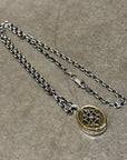 DEAL DESIGN REVERSIBLE MEDALLION NECKLACE ‘SILVER/GOLD’