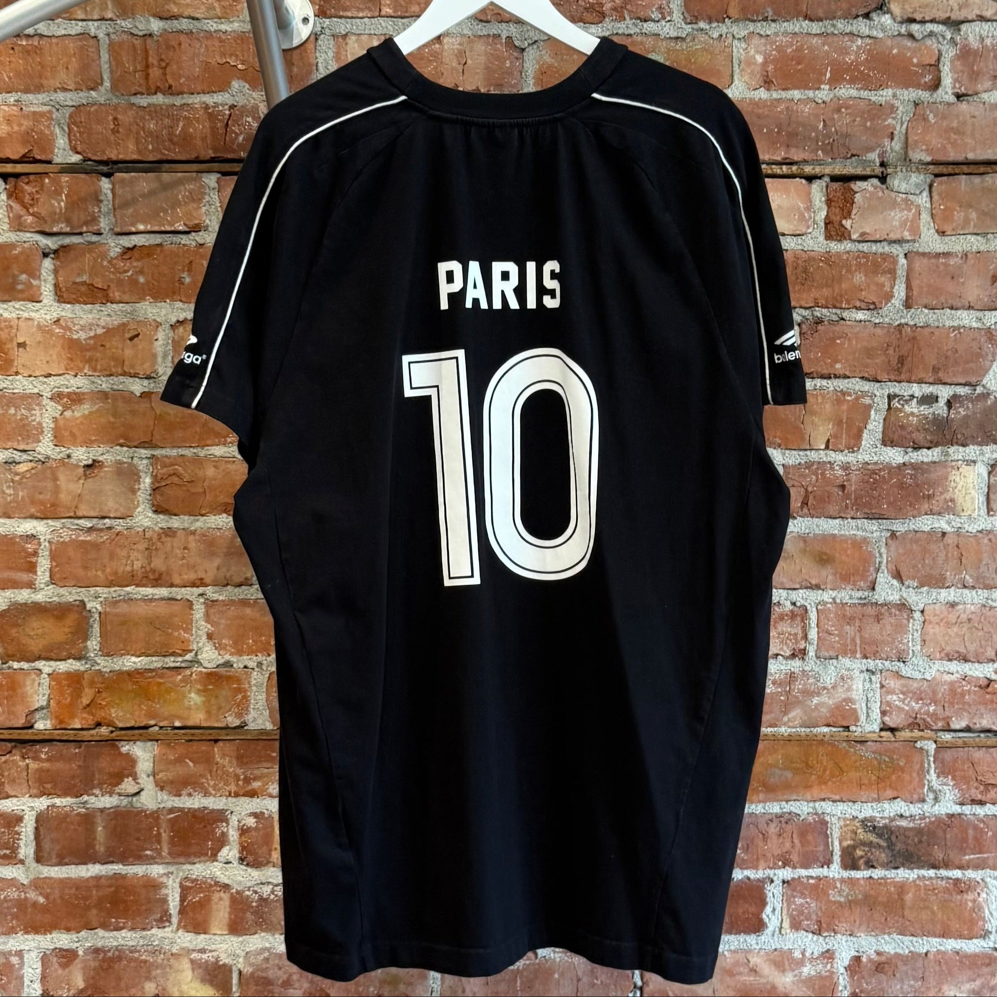BALENCIAGA SS23 PARIS SOCCER JERSEY ‘BLACK’