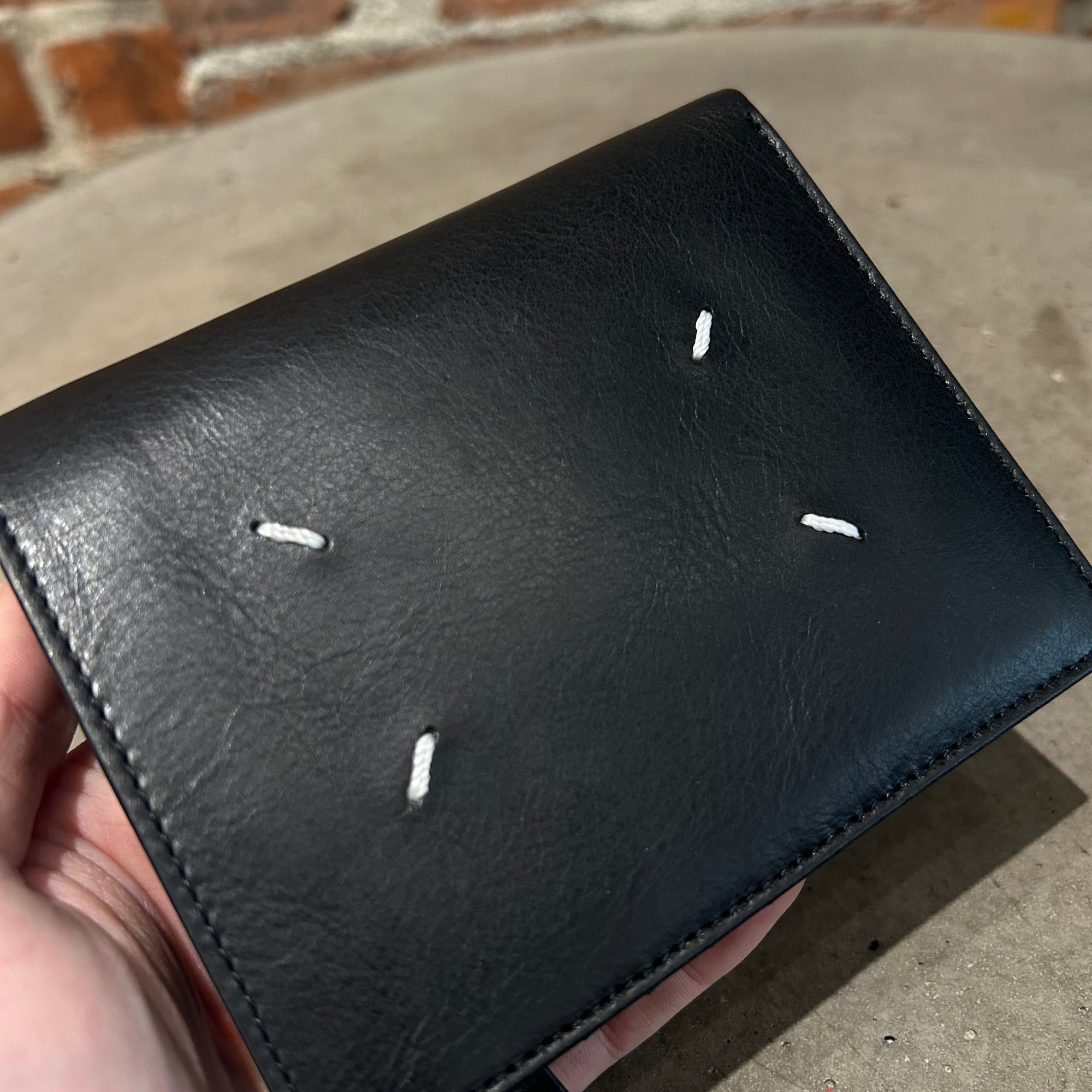 MAISON MARGIELA FOUR STITCH LARGE BIFOLD WALLET ‘BLACK’