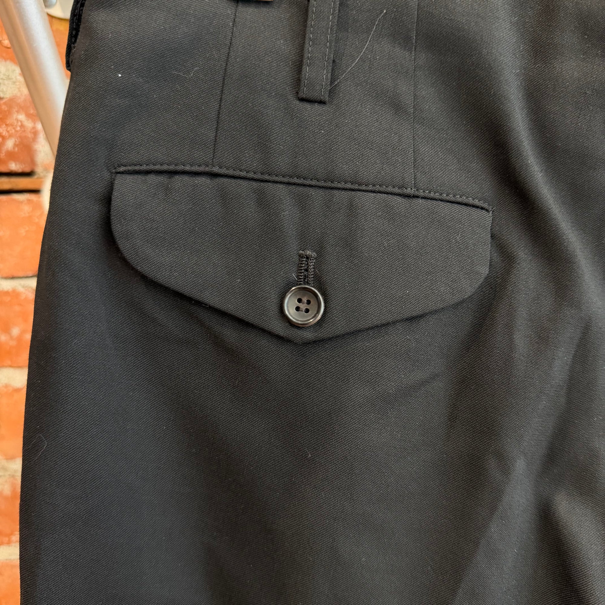 COMME DES GARÇONS HOMME PLUS AD2017 CAPRI TROUSERS ‘BLACK’