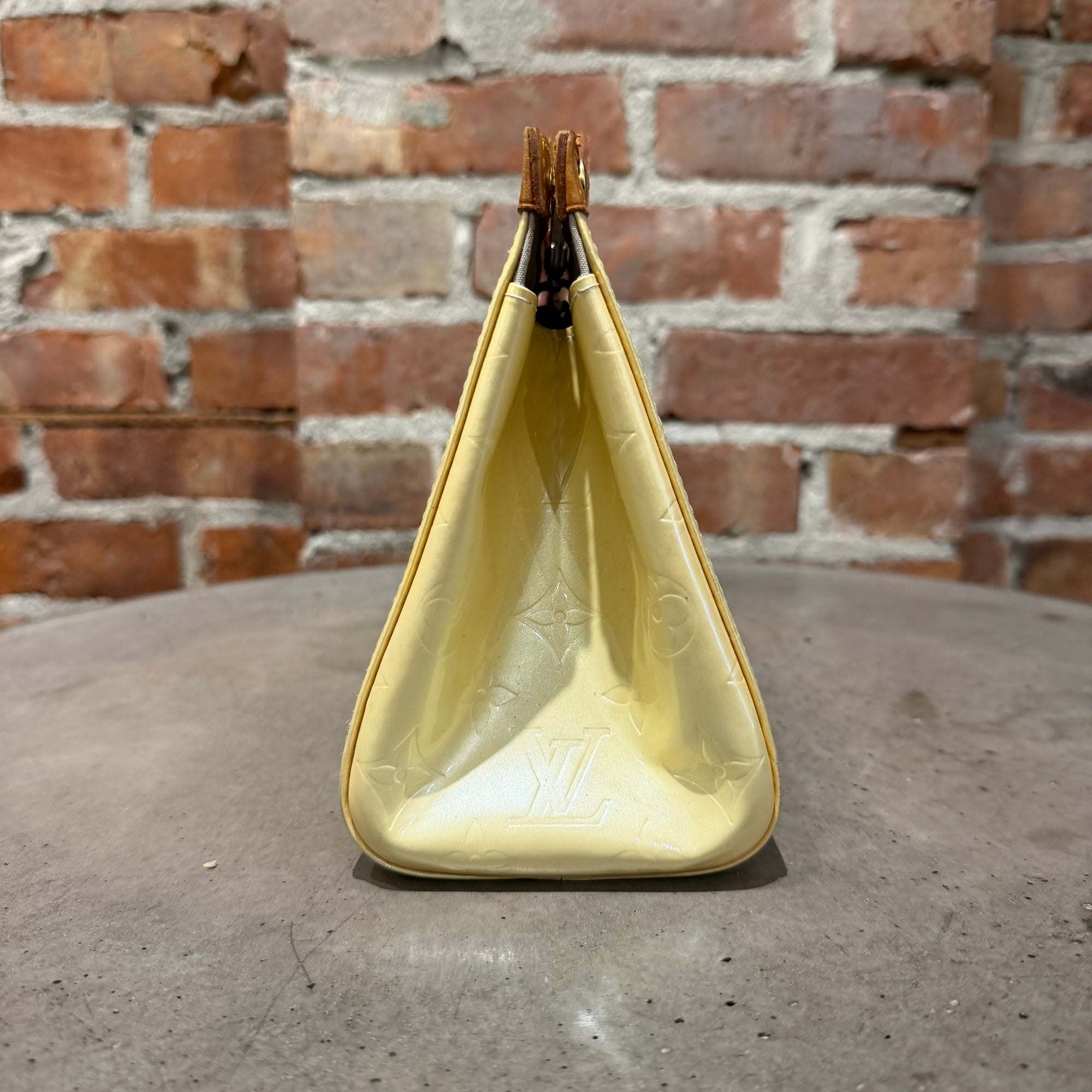 LOUIS VUITTON ROXBURY PATENT LEATHER HANDBAG ‘YELLOW’