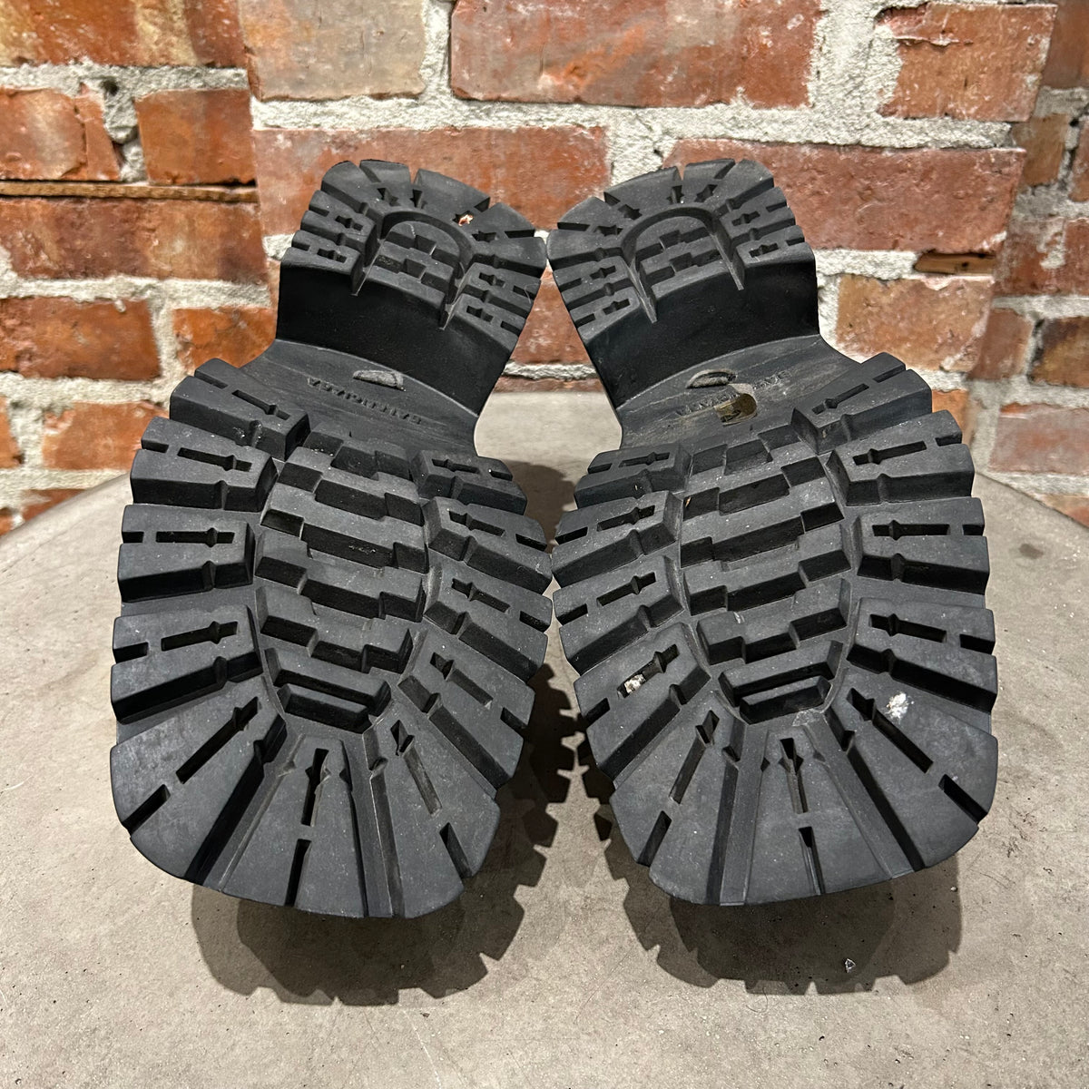 BALENCIAGA LEATHER TROOPER DERBIES ‘BLACK’