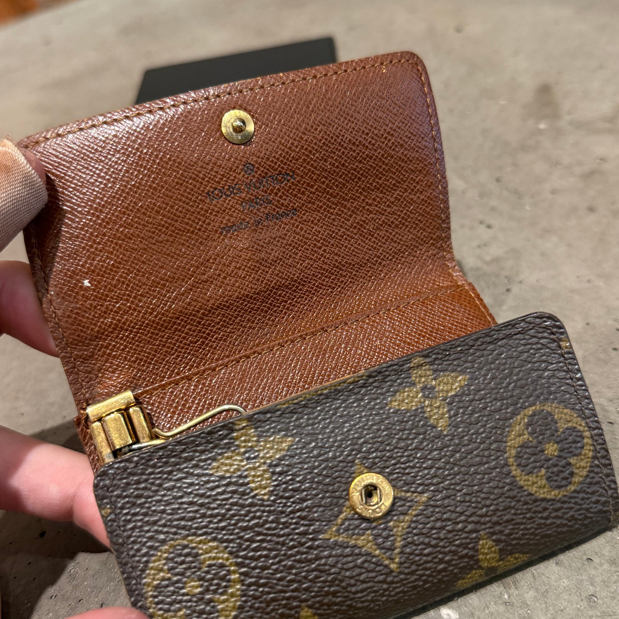 LOUIS VUITTON MONOGRAM KEY CASE ‘BROWN’