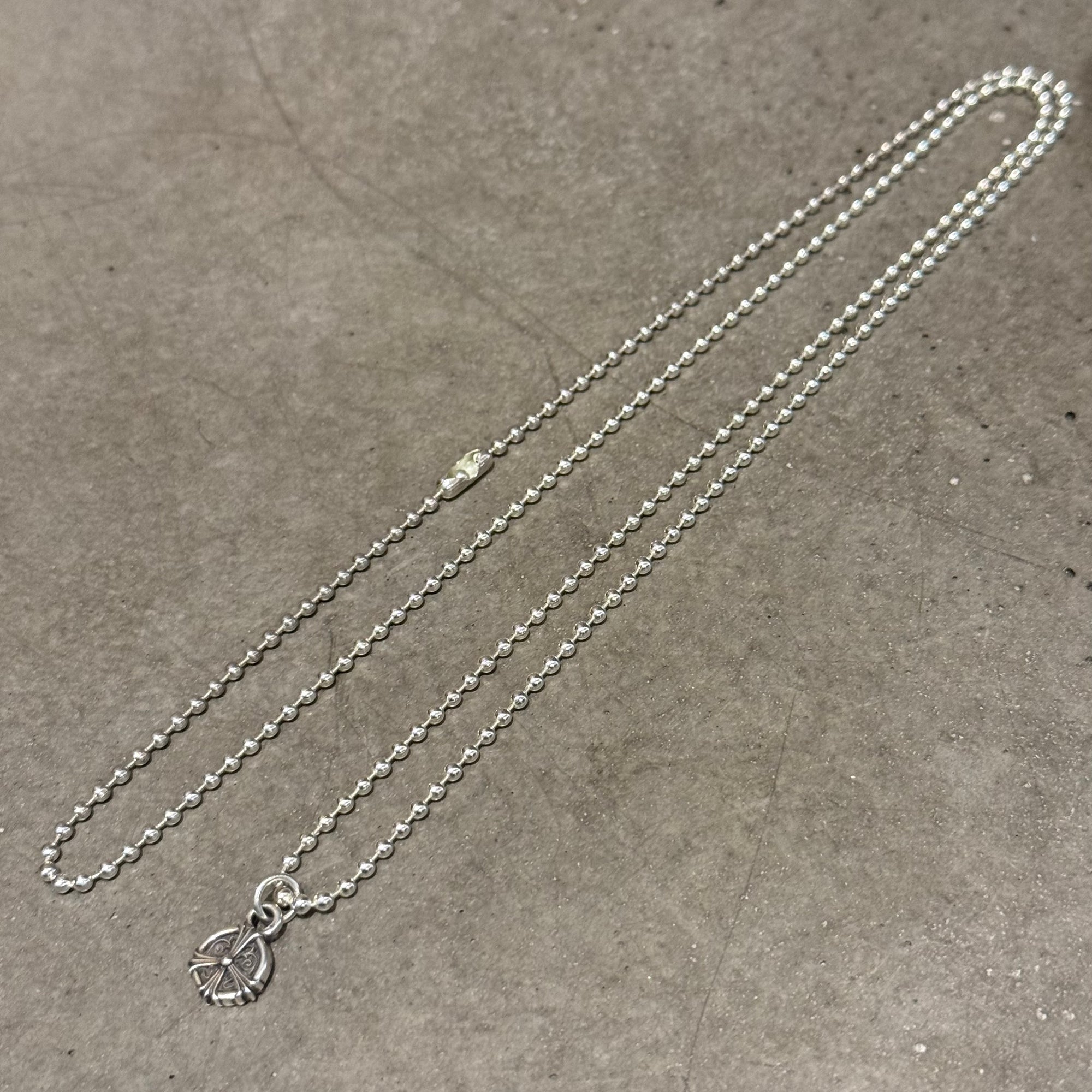 CHROME HEARTS PEACE CHARM NECKLACE ‘SILVER’