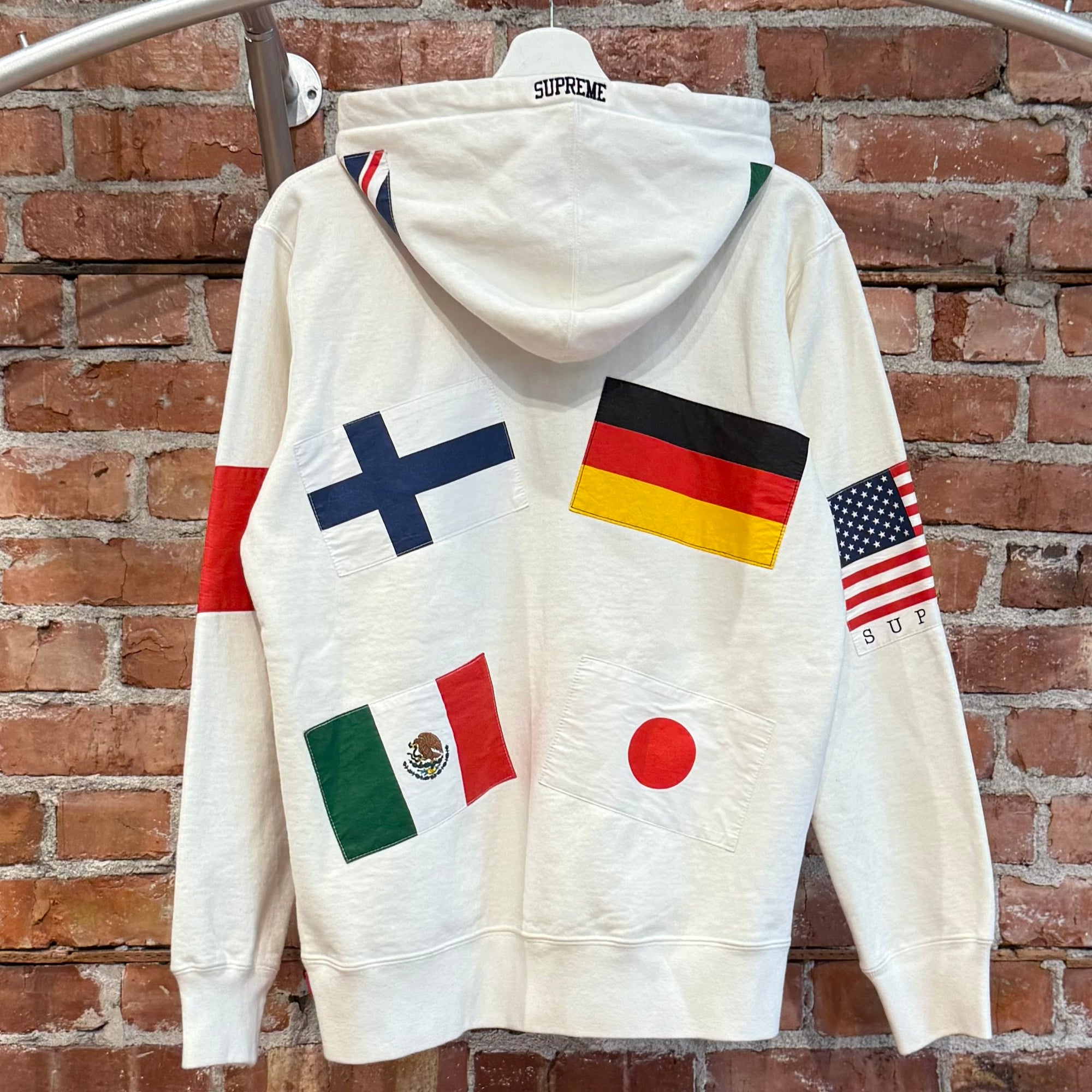SUPREME FW13 INTERNATIONAL FLAGS HOODIE ‘WHITE’