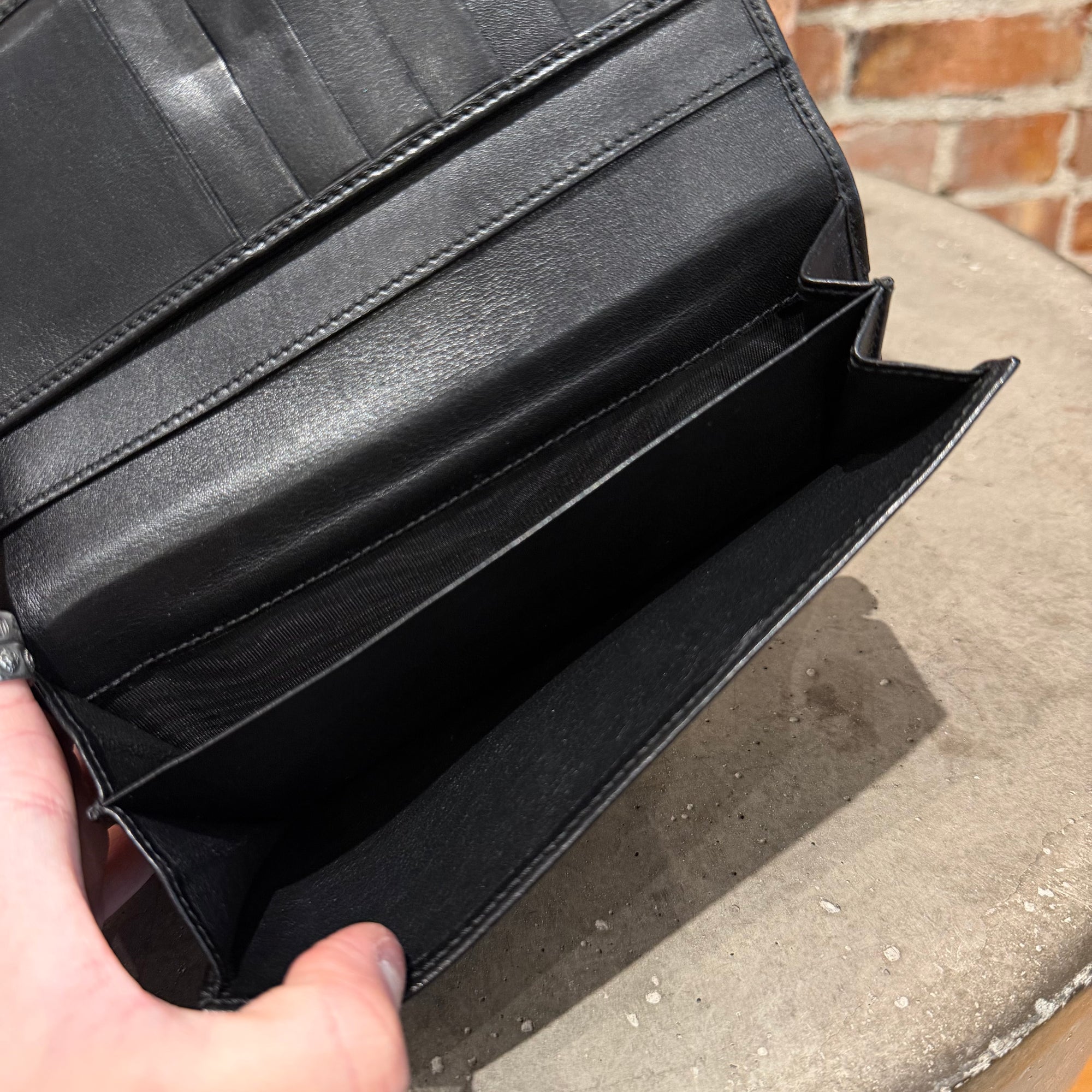 GUCCI WAVE BUCKLE LONG WALLET ‘BLACK’