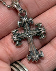DEAL DESIGN GL CROSS SML NECKLACE ‘SILVER’