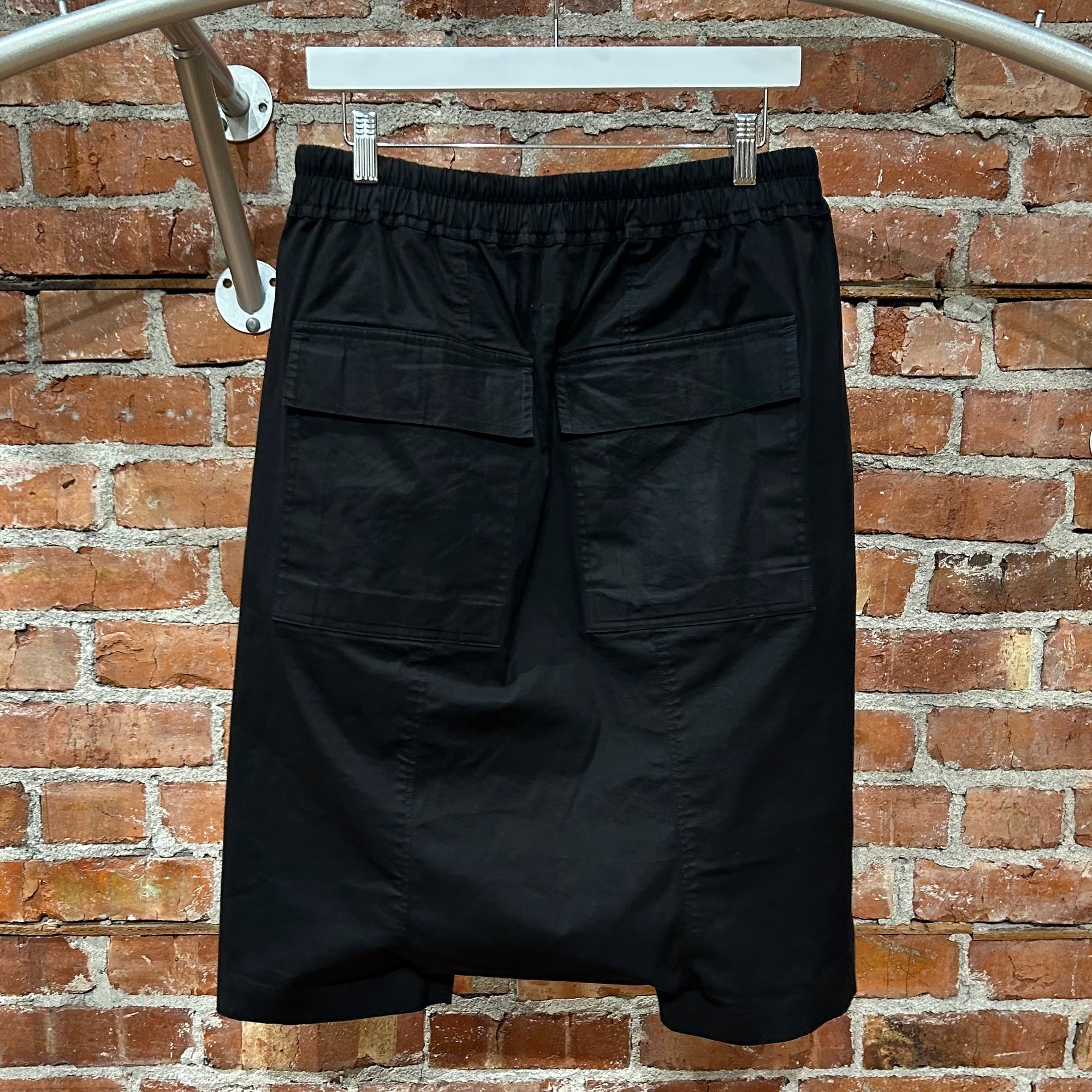 RICK OWENS FOREVER POD SHORTS ‘BLACK’