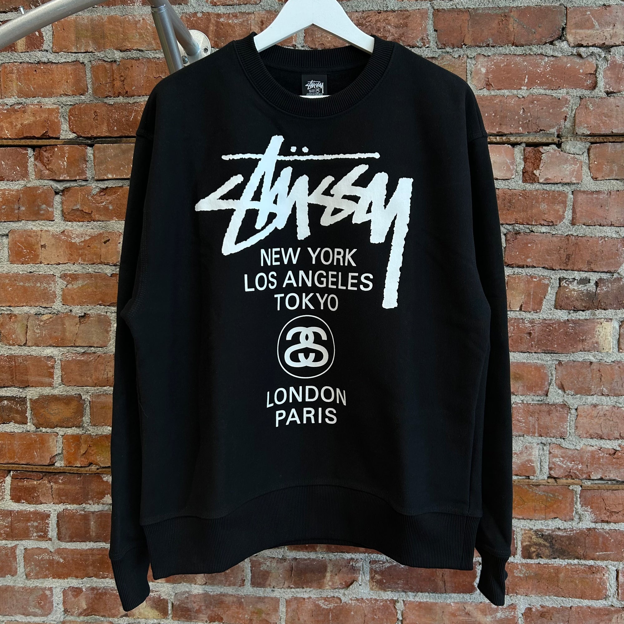 STUSSY WORLDWIDE CHAPTER CREWNECK ‘BLACK’