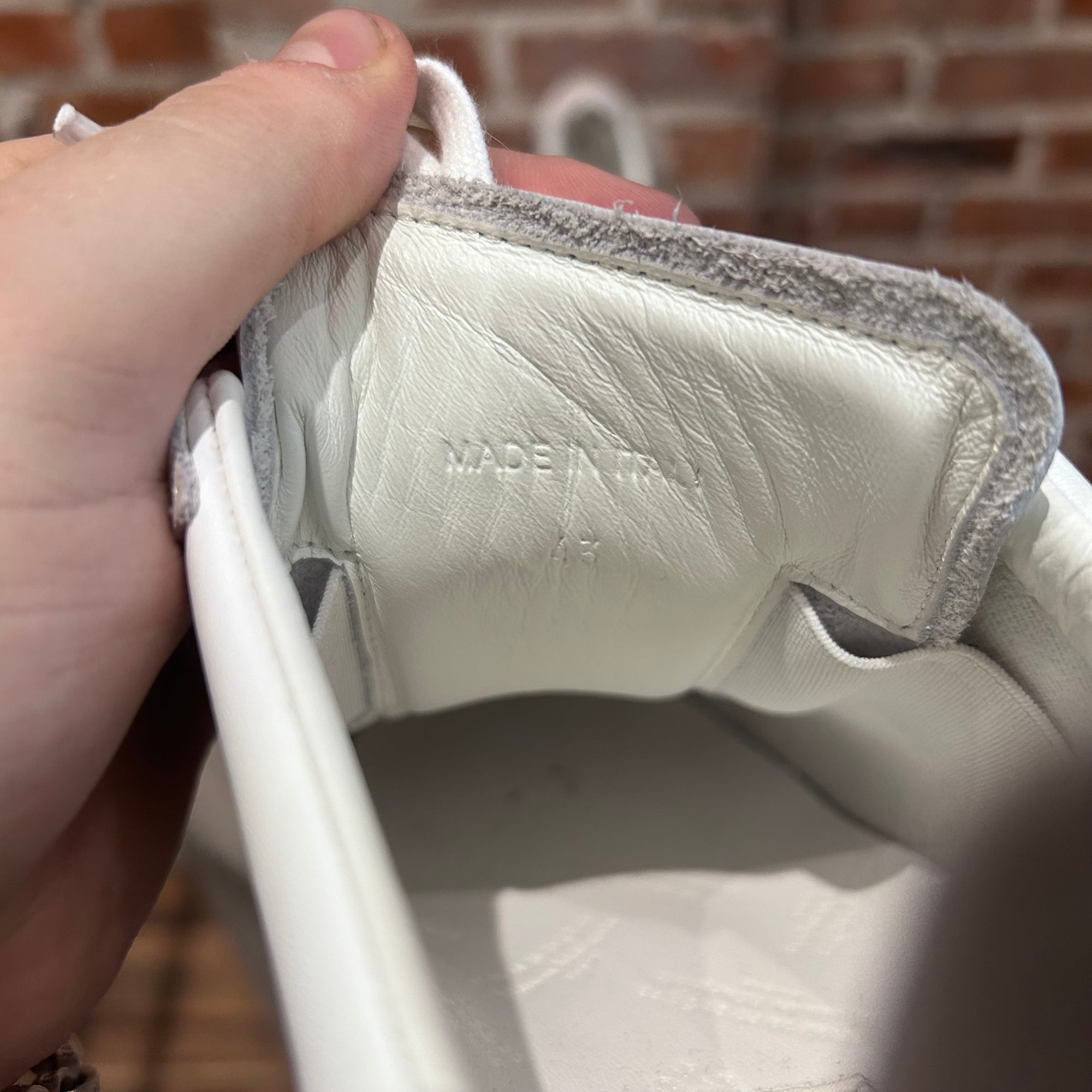 MAISON MARGIELA REPLICA GATS ‘WHITE’