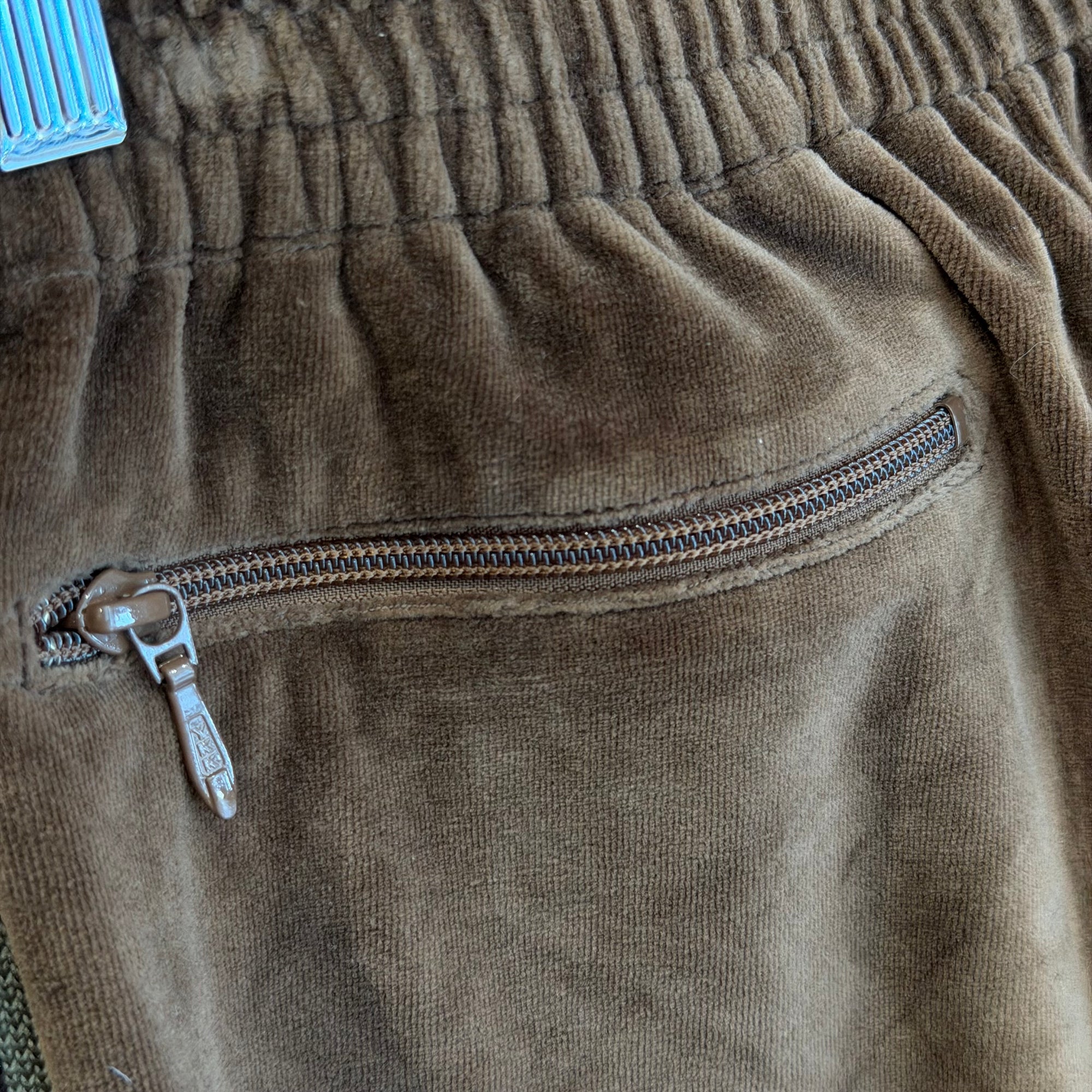 NEEDLES CLASSIC STRAIGHT VELOUR TRACK PANTS ‘BROWN’