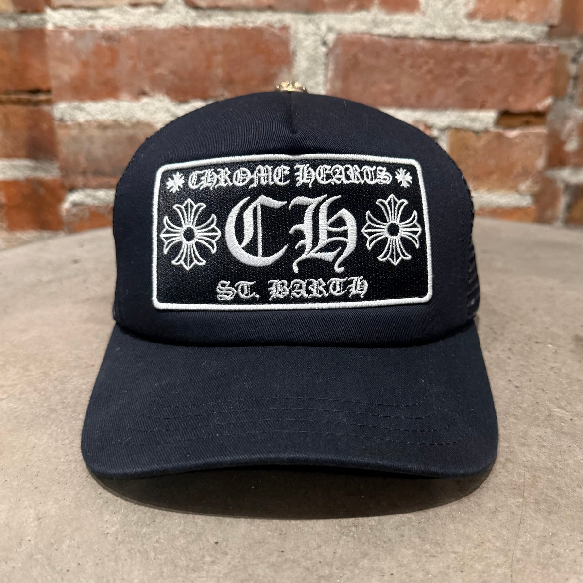 CHROME HEARTS ST. BARTHS TRUCKER HAT ‘BLACK’