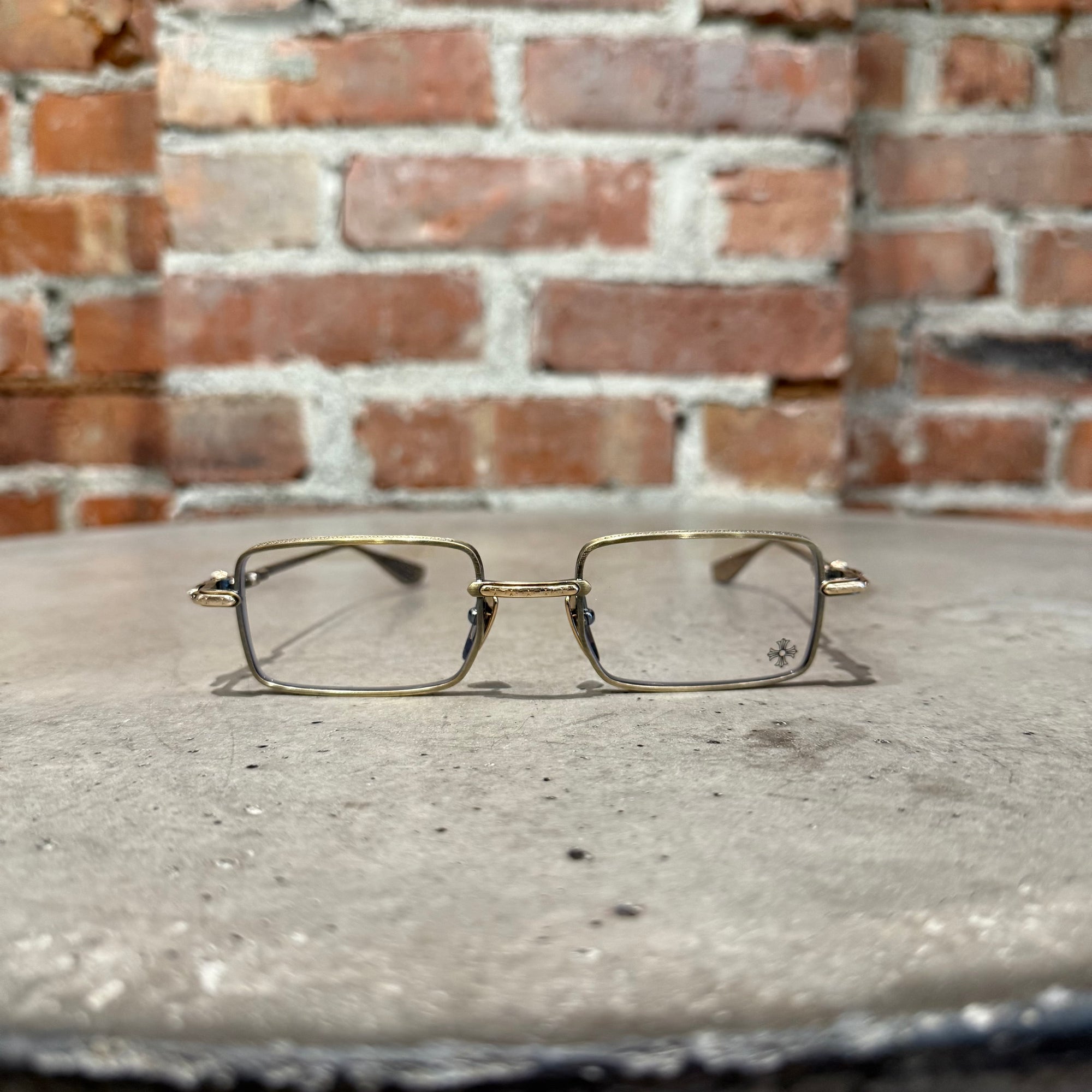 CHROME HEARTS BUCKLE RIDER GLASSES ‘BRASS’