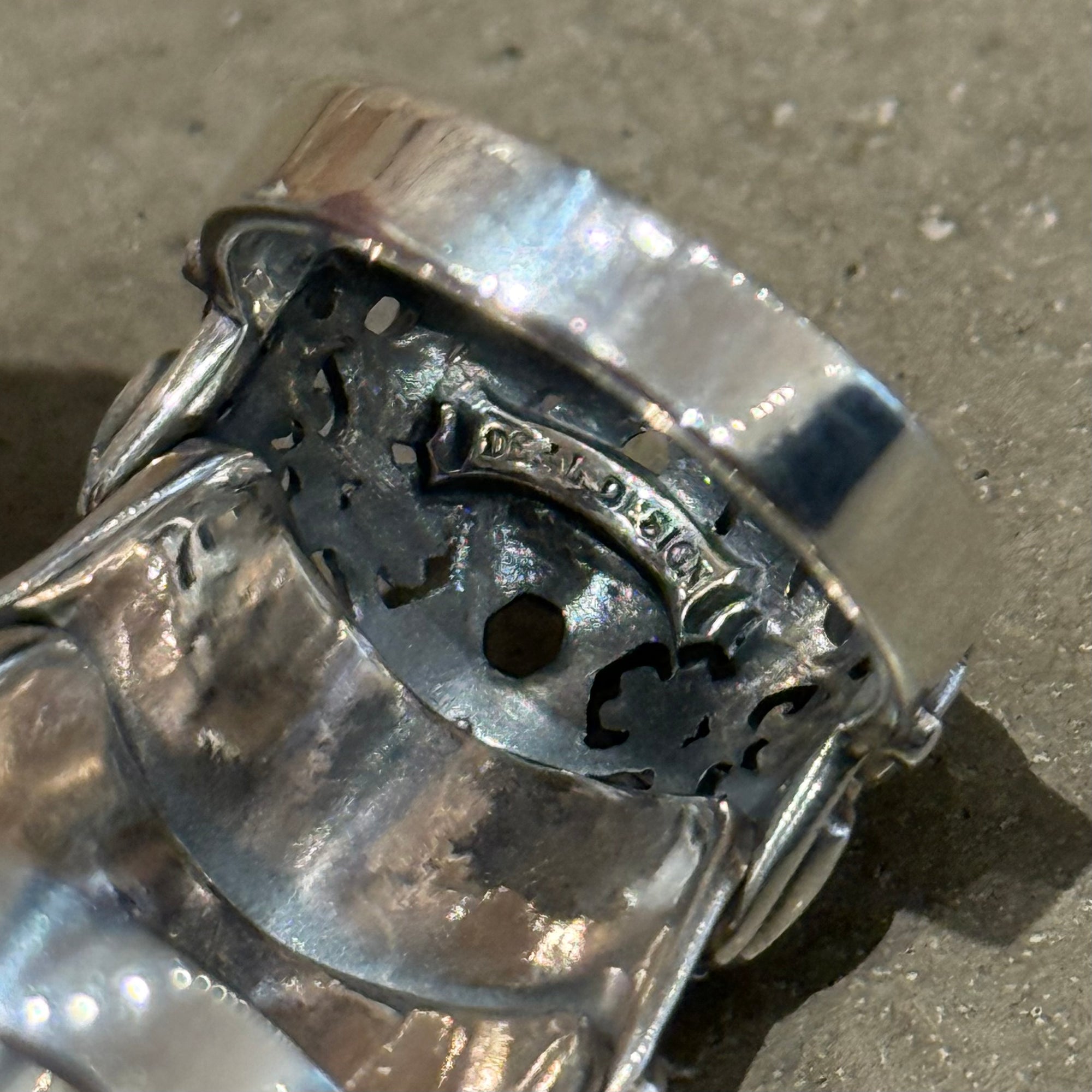 DEAL DESIGN FULL SHADE ARMOR RING 'SILVER'