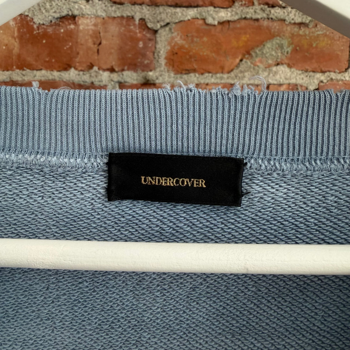 UNDERCOVER AW17 "BRAINWASHED GENERATION" H.C.S. CROPPED CREWNECK ‘BLUE’