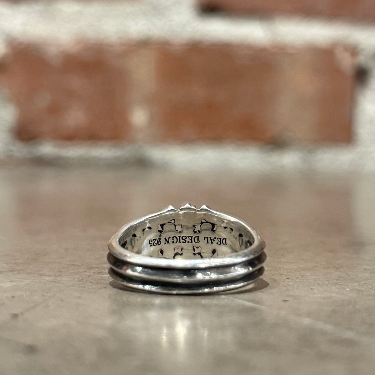 DEAL DESIGN GL CROSS LEVEL RING 'SILVER'