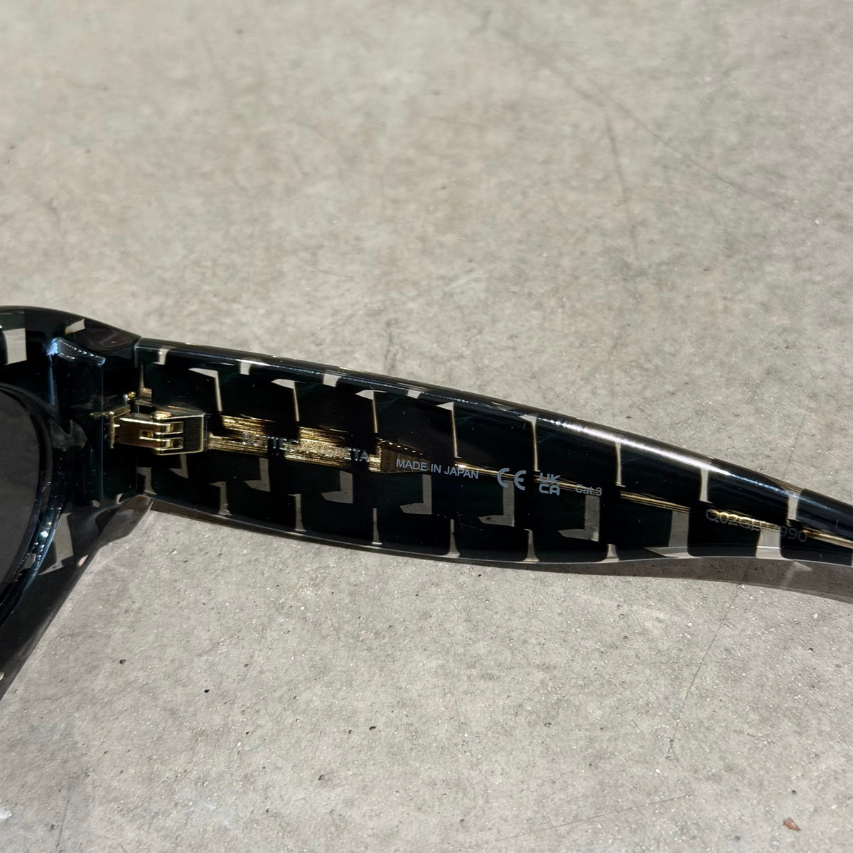 BOTTEGA VENETA BV1322S CLEAR WEAVE SUNGLASSES ‘MULTI’