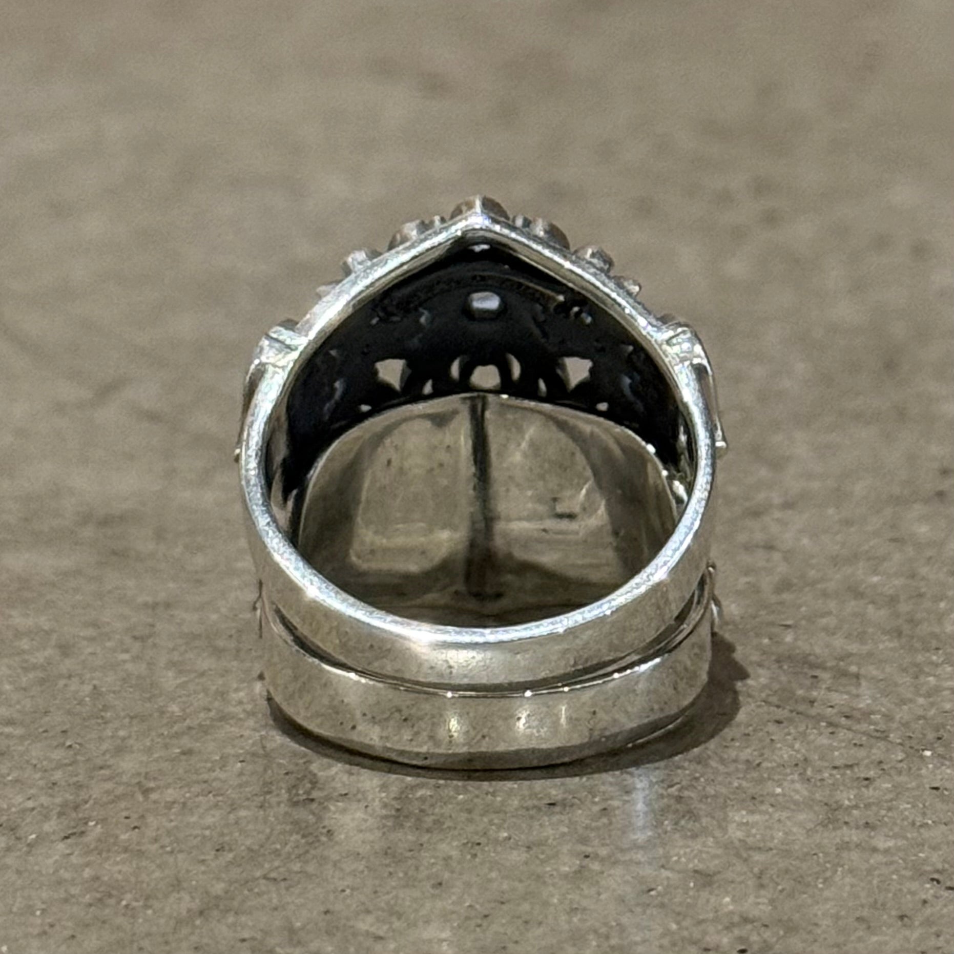 DEAL DESIGN HALF SHADE ARMOR RING 'SILVER'