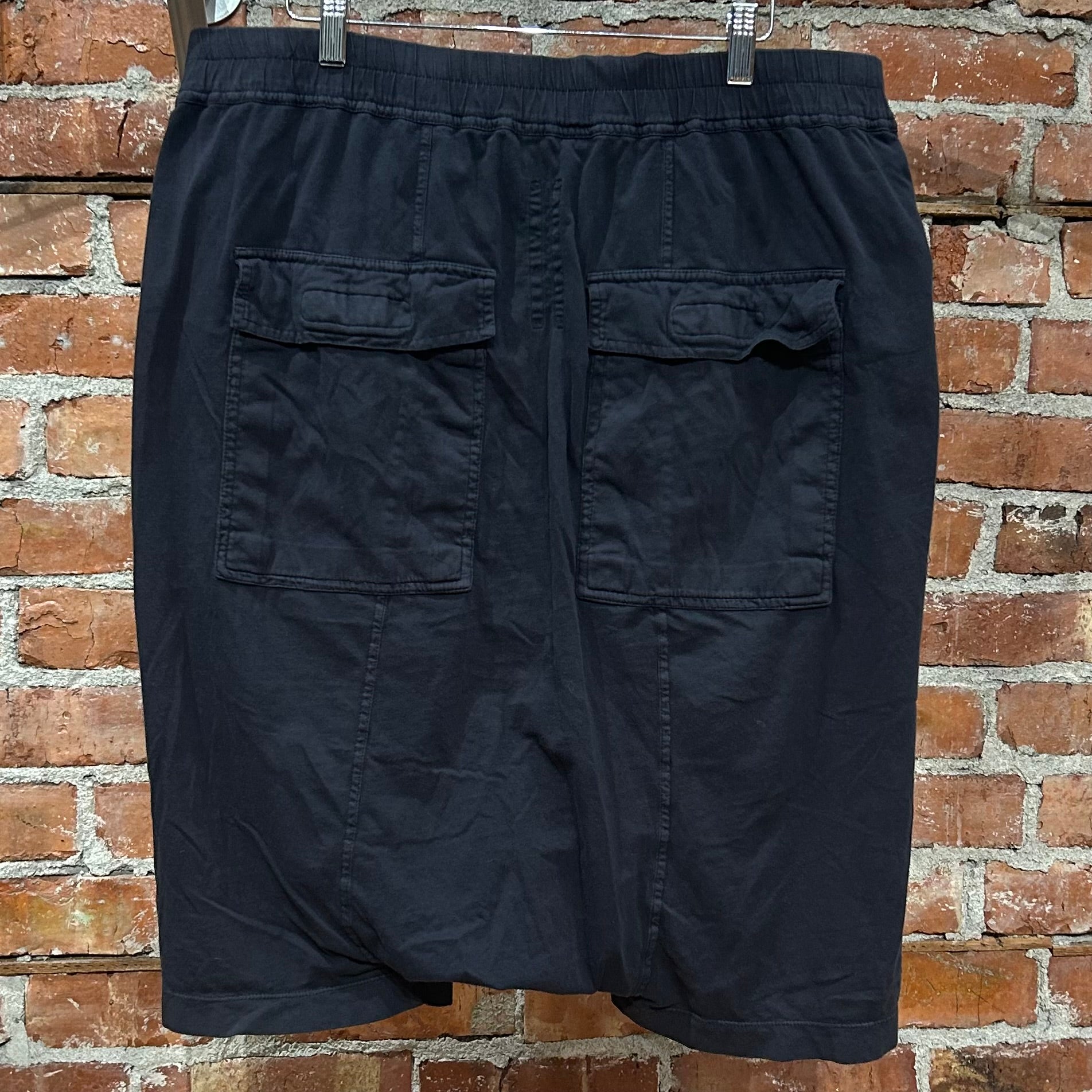 RICK OWENS DRKSDHW POD SHORTS ‘PASSPORT’