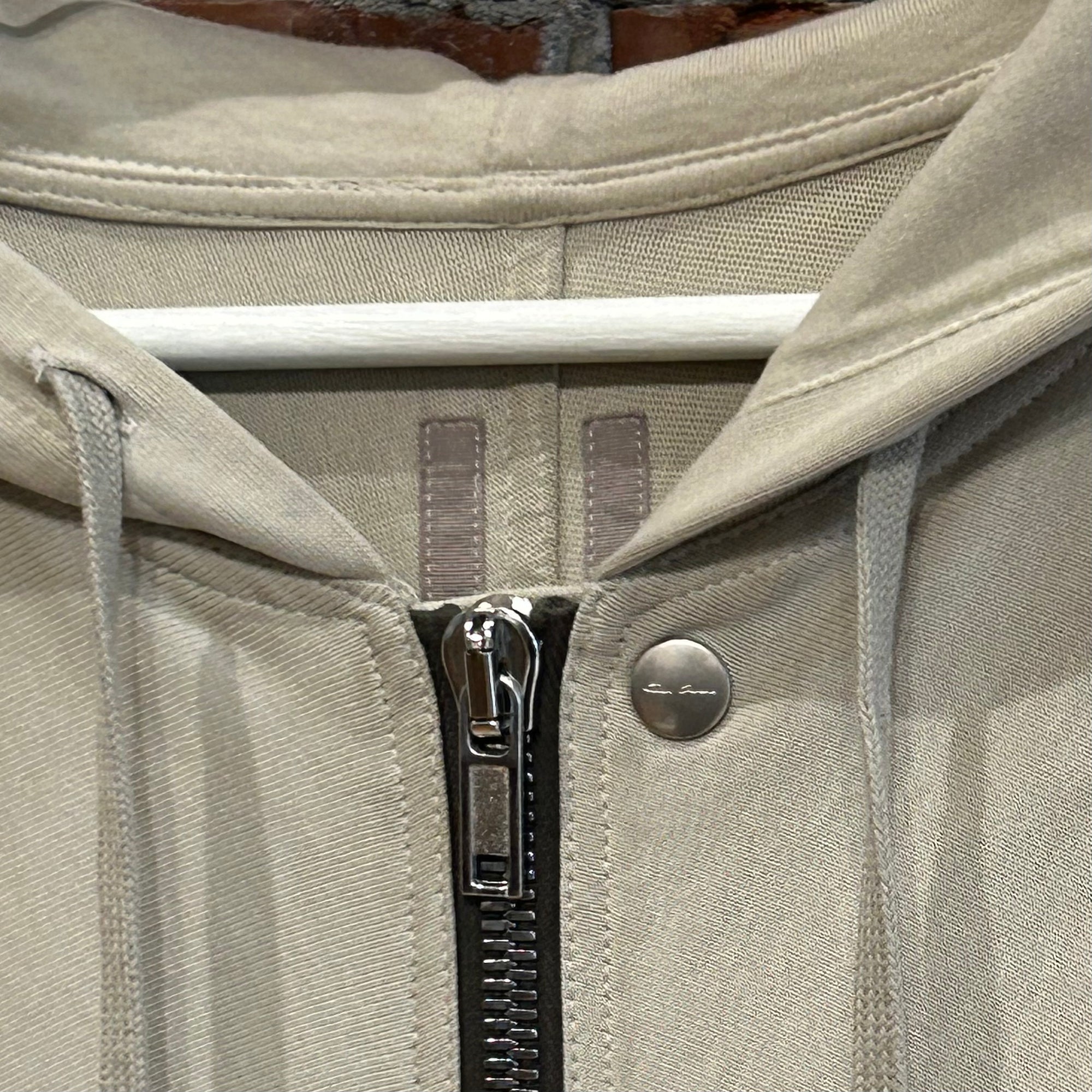RICK OWENS SS23 EDFU WINDBREAKER ZIP HOODIE ‘PEARL’