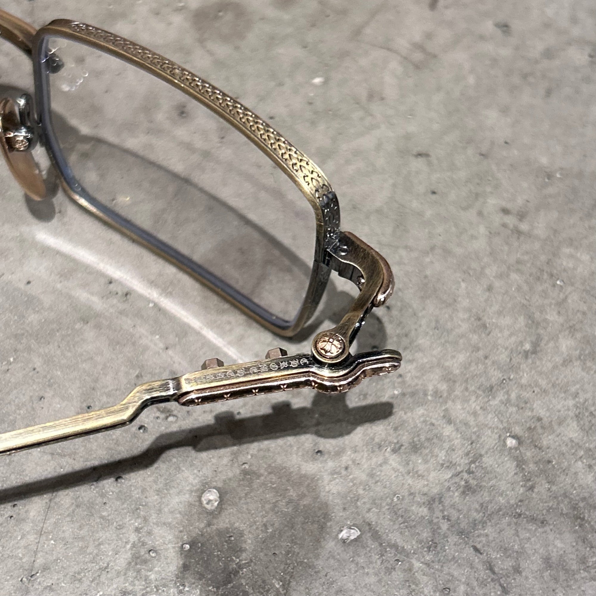 CHROME HEARTS BUCKLE RIDER GLASSES  ‘VINTAGE GOLD’