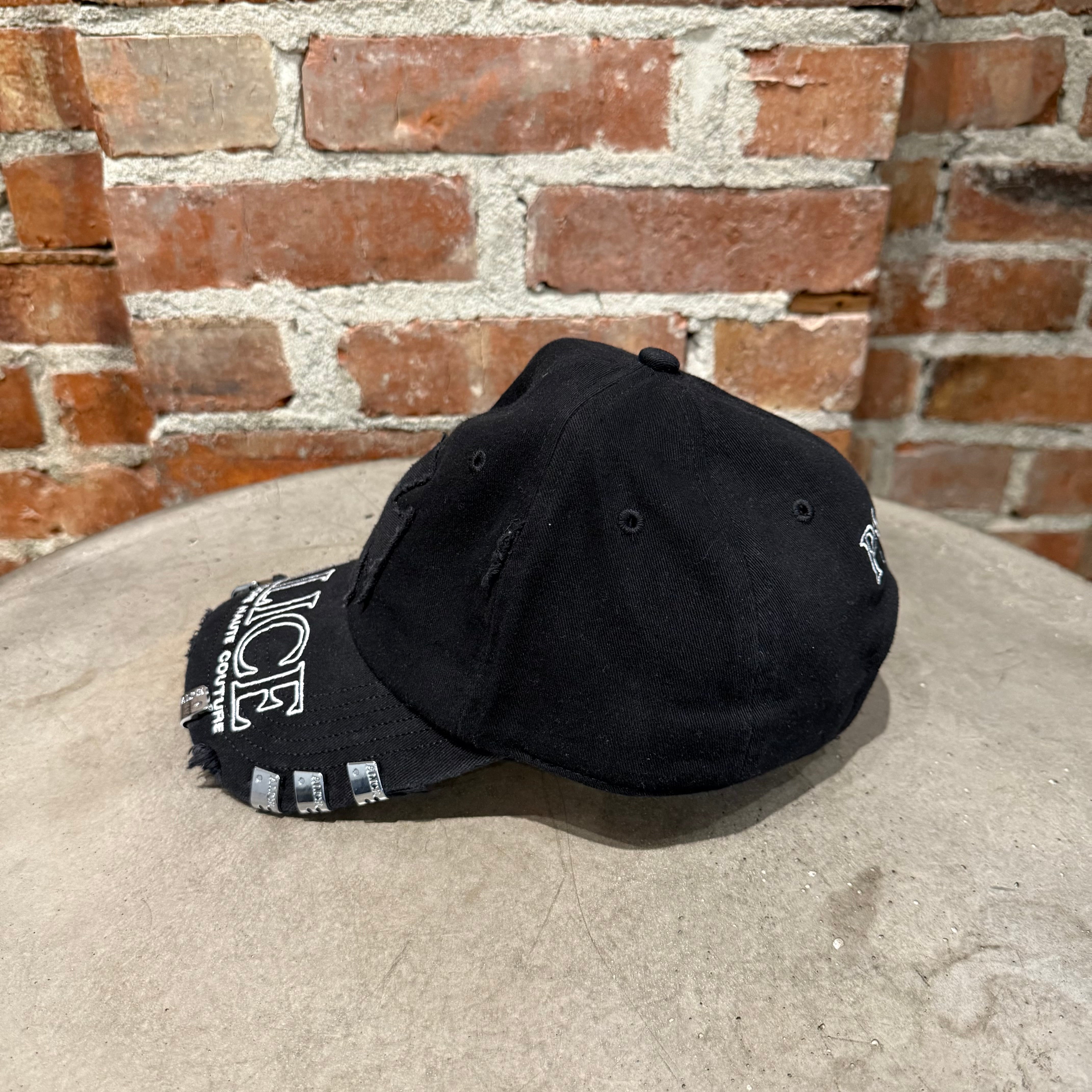 ALICE HOLLYWOOD REMOVABLE CLIP HAT 'BLACK' – Sadō Room