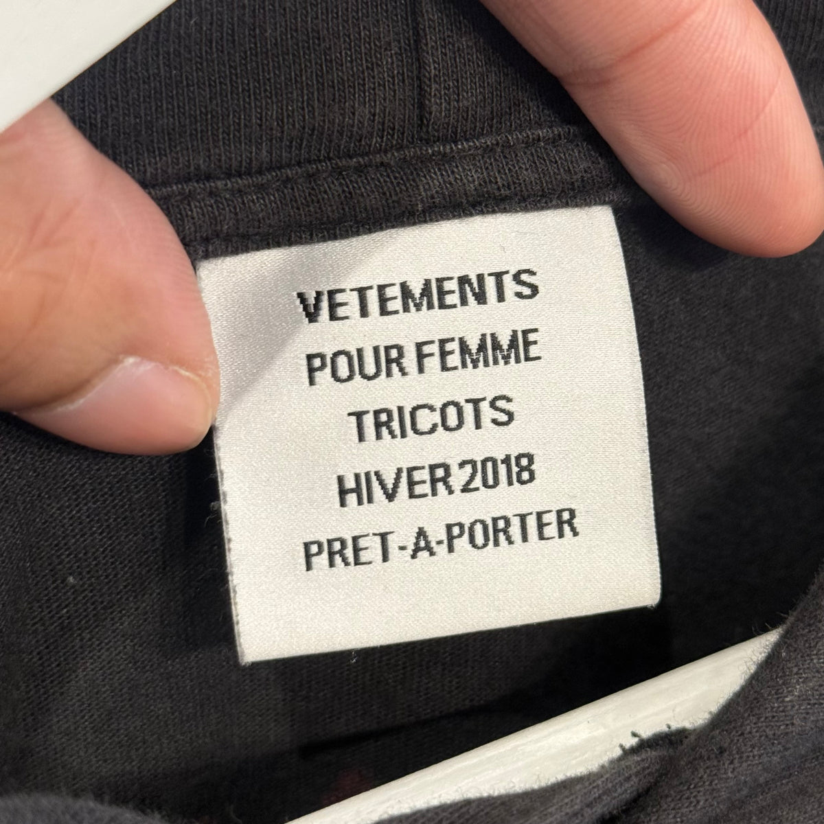 VETEMENTS AW18 HEAVY METAL TOUR HOODIE ‘BLACK’