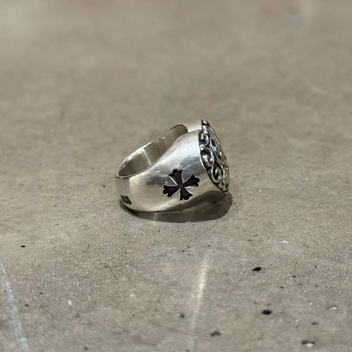 GABORATORY R-7 HEART RING ‘SILVER’