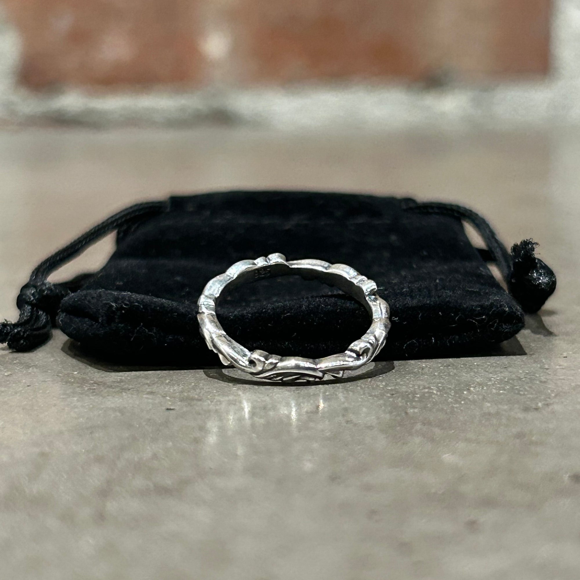 DEAL DESIGN RIPPLE RING ‘SILVER’