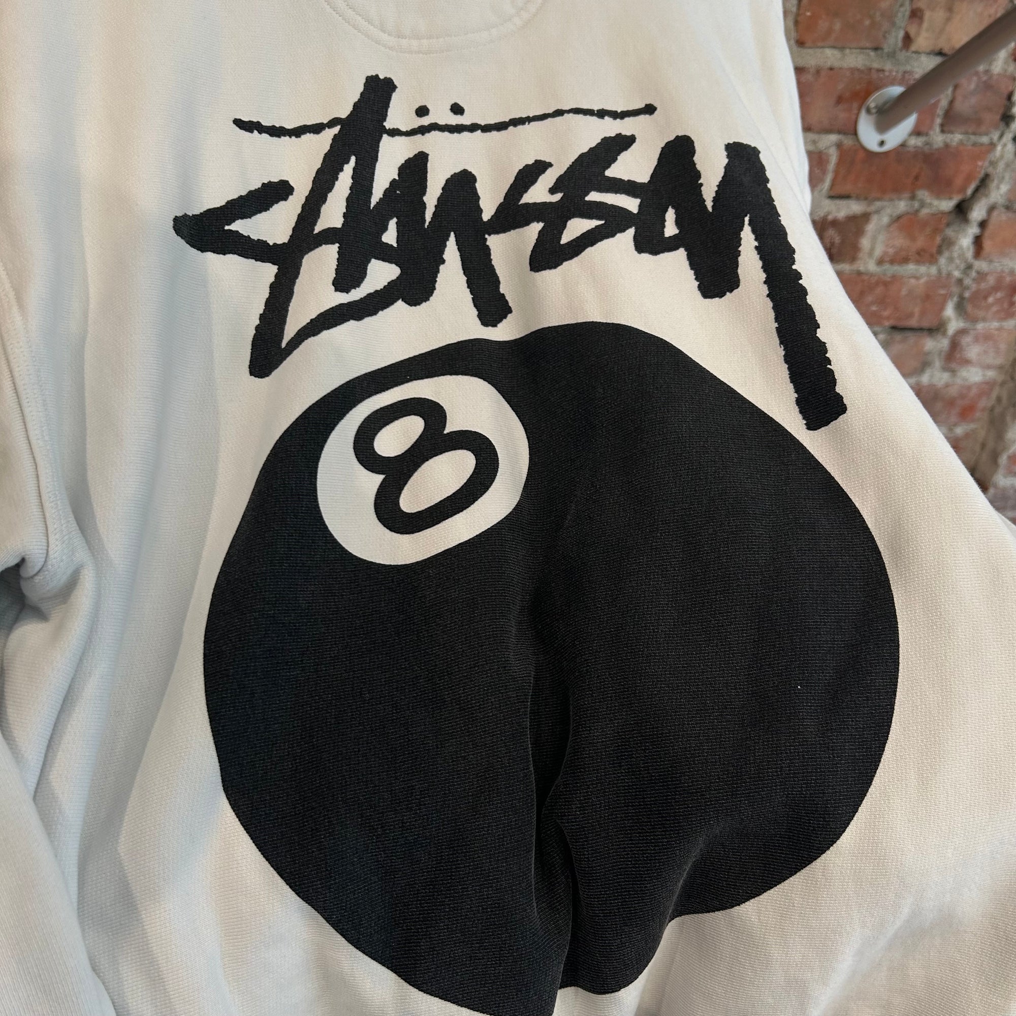 STUSSY 8-BALL PULLOVER HOODIE ‘WHITE’