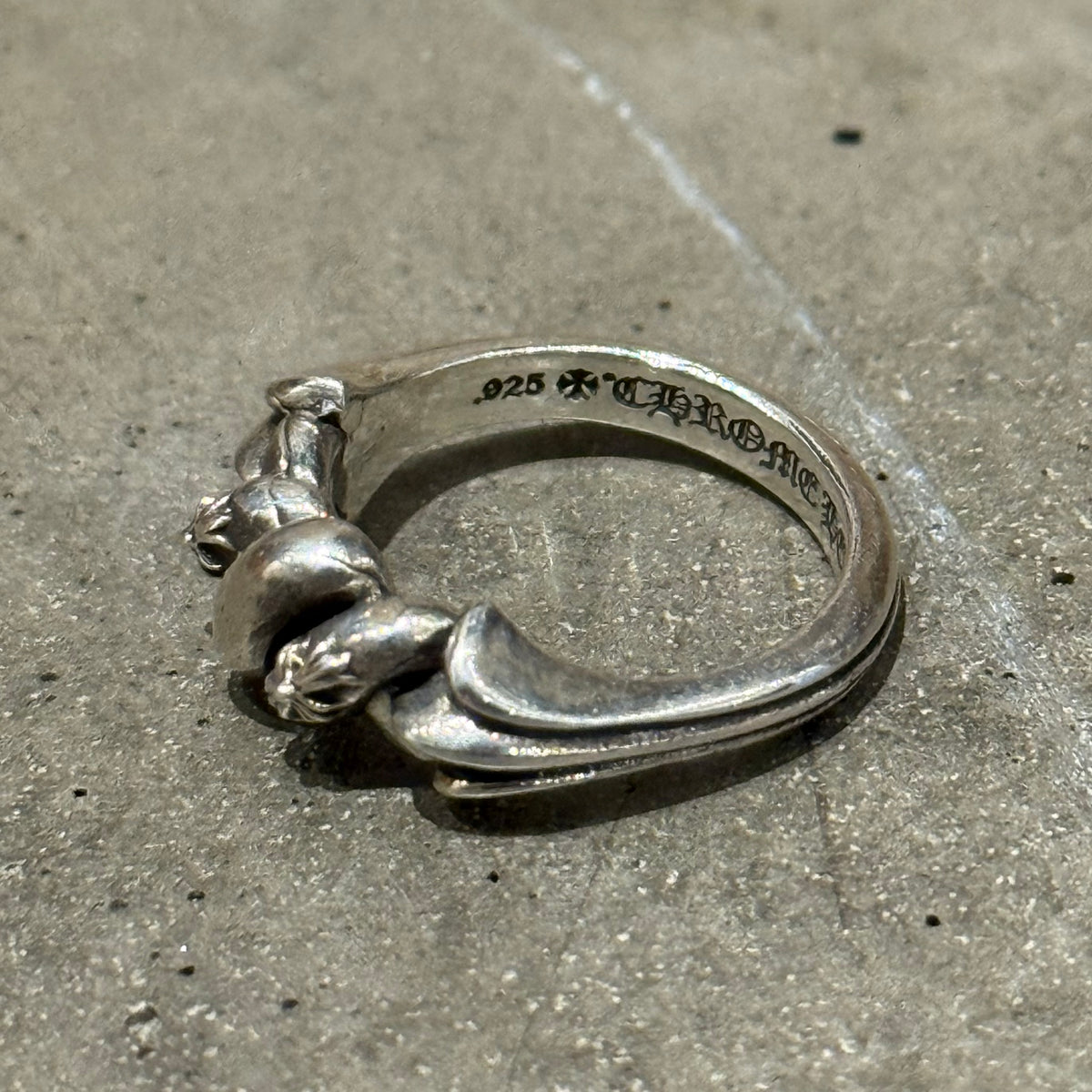 CHROME HEARTS TINY-E KNOT RING ‘SILVER’