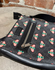 GUCCI GG SUPREME BESTIARY BEE MESSENGER BAG ‘BLACK’