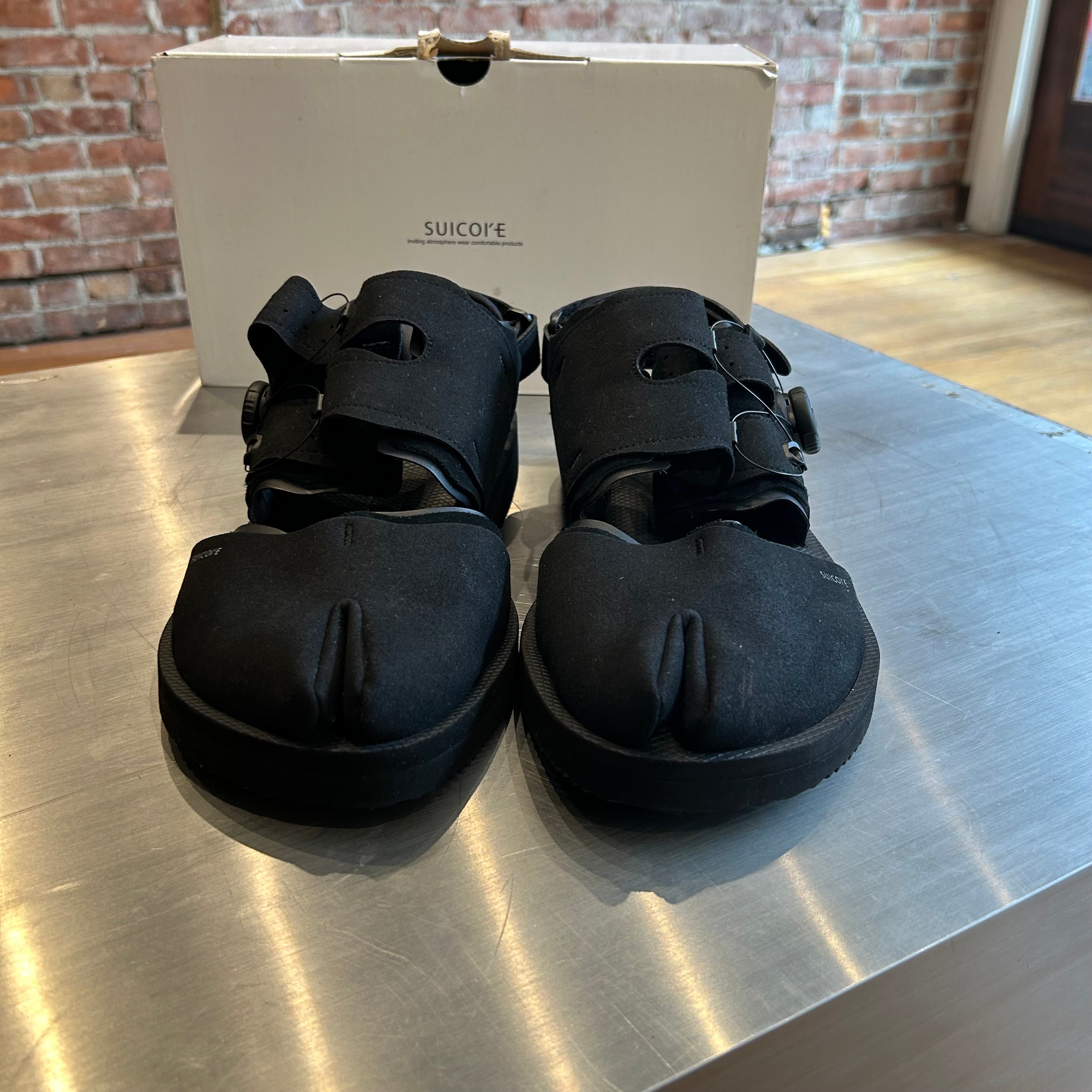 SUICOKE TABI SANDALS 'BLACK' – Sadō Room