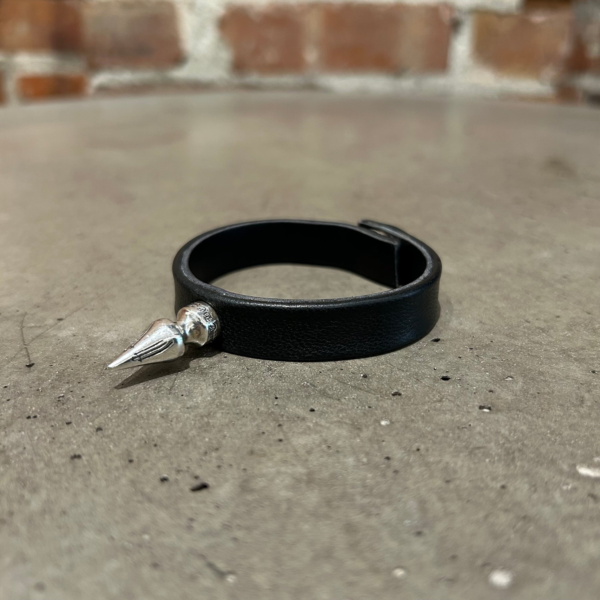 CHROME HEARTS RS3 SPIKE LEATHER BRACELET ‘BLACK’