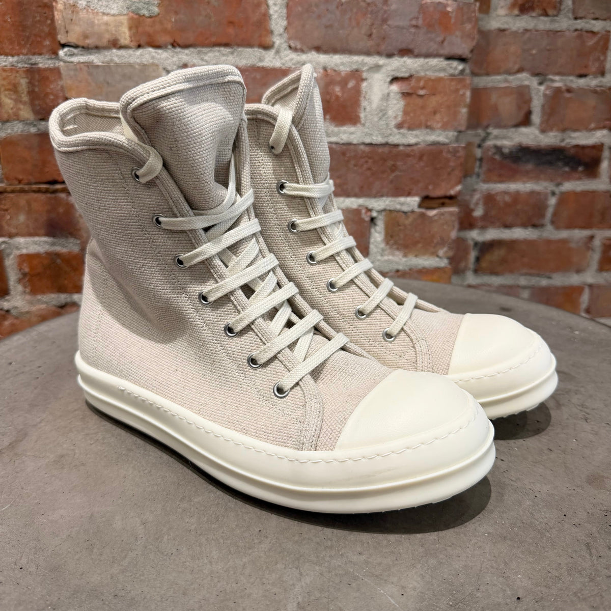 RICK OWENS DRKSHDW HEAVY CANVAS RAMONE SNEAKERS ‘NATURAL/MILK’