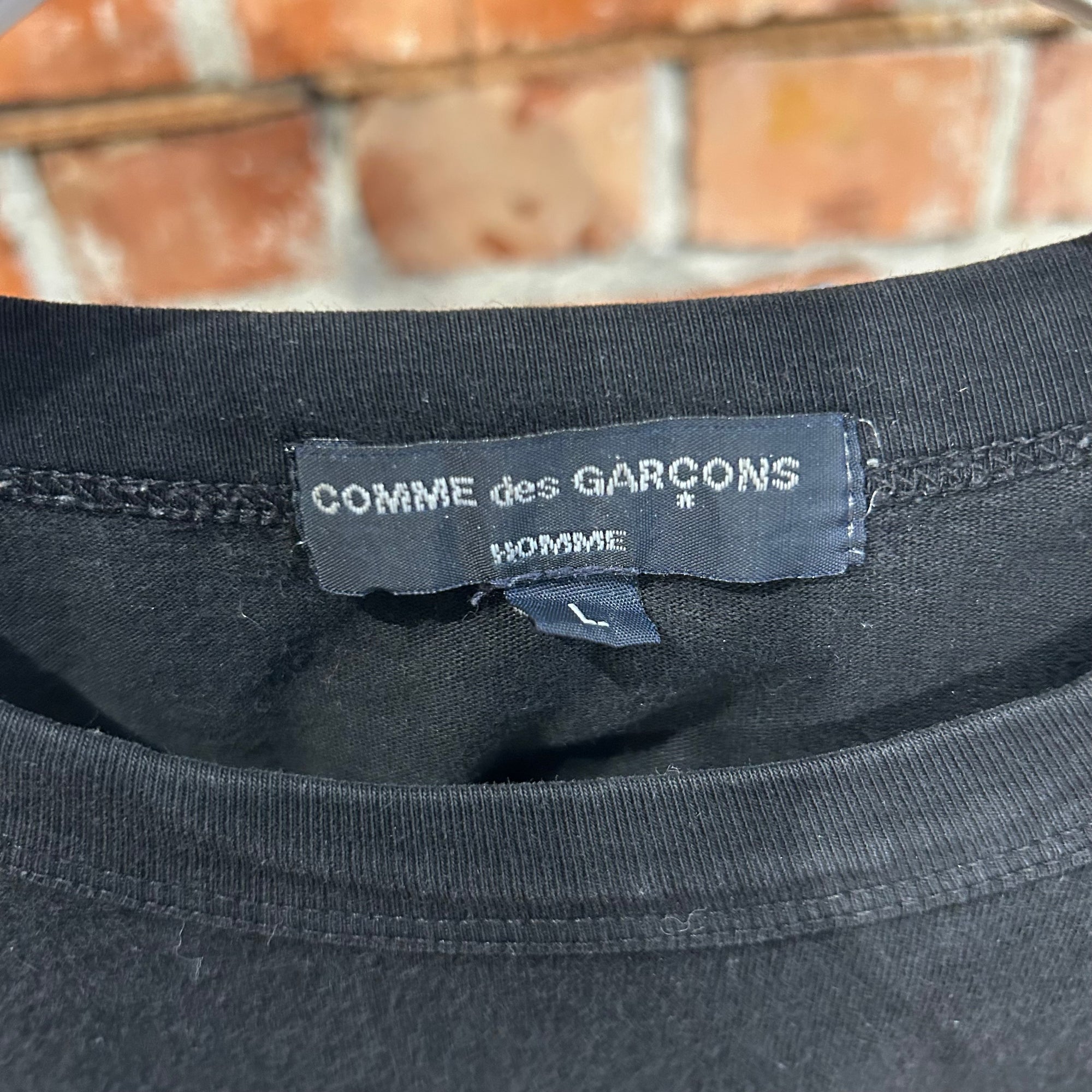 COMME DES GARCONS HOMME AD2018 MINI LOGO TEE ‘BLACK’