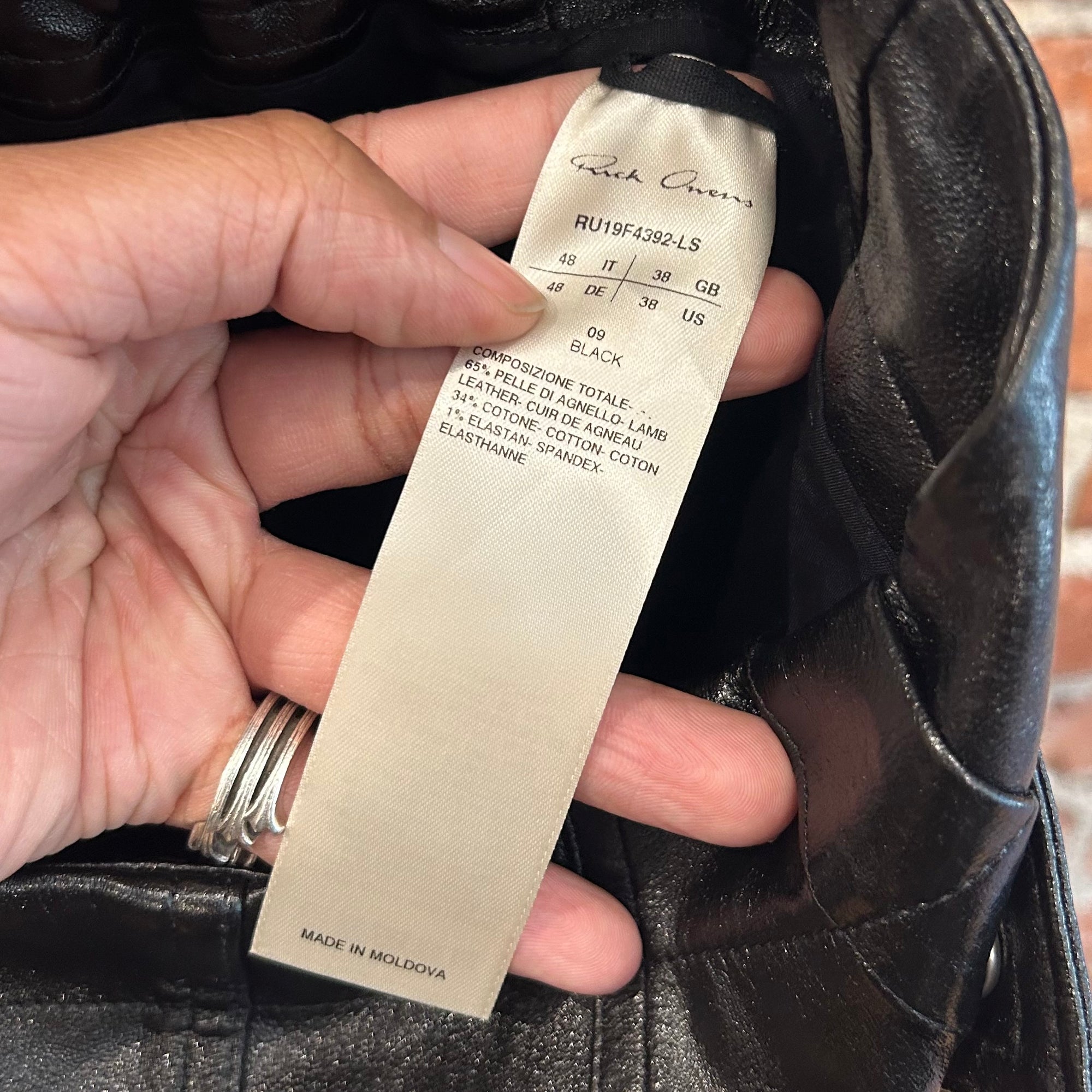 RICK OWENS FW19 LARRY LEATHER AIRCUT PANTS ‘BLACK’