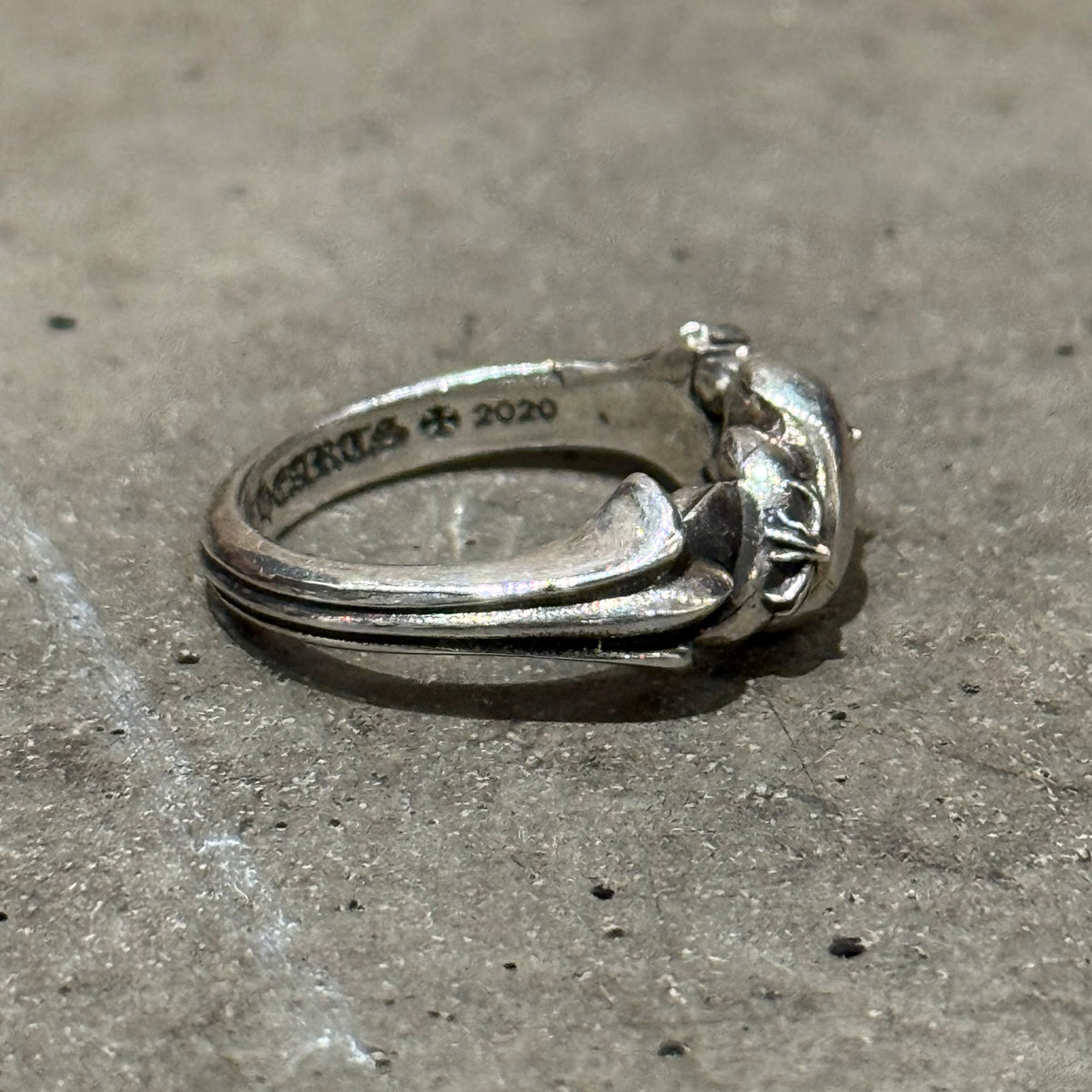 CHROME HEARTS TINY-E KNOT RING ‘SILVER’