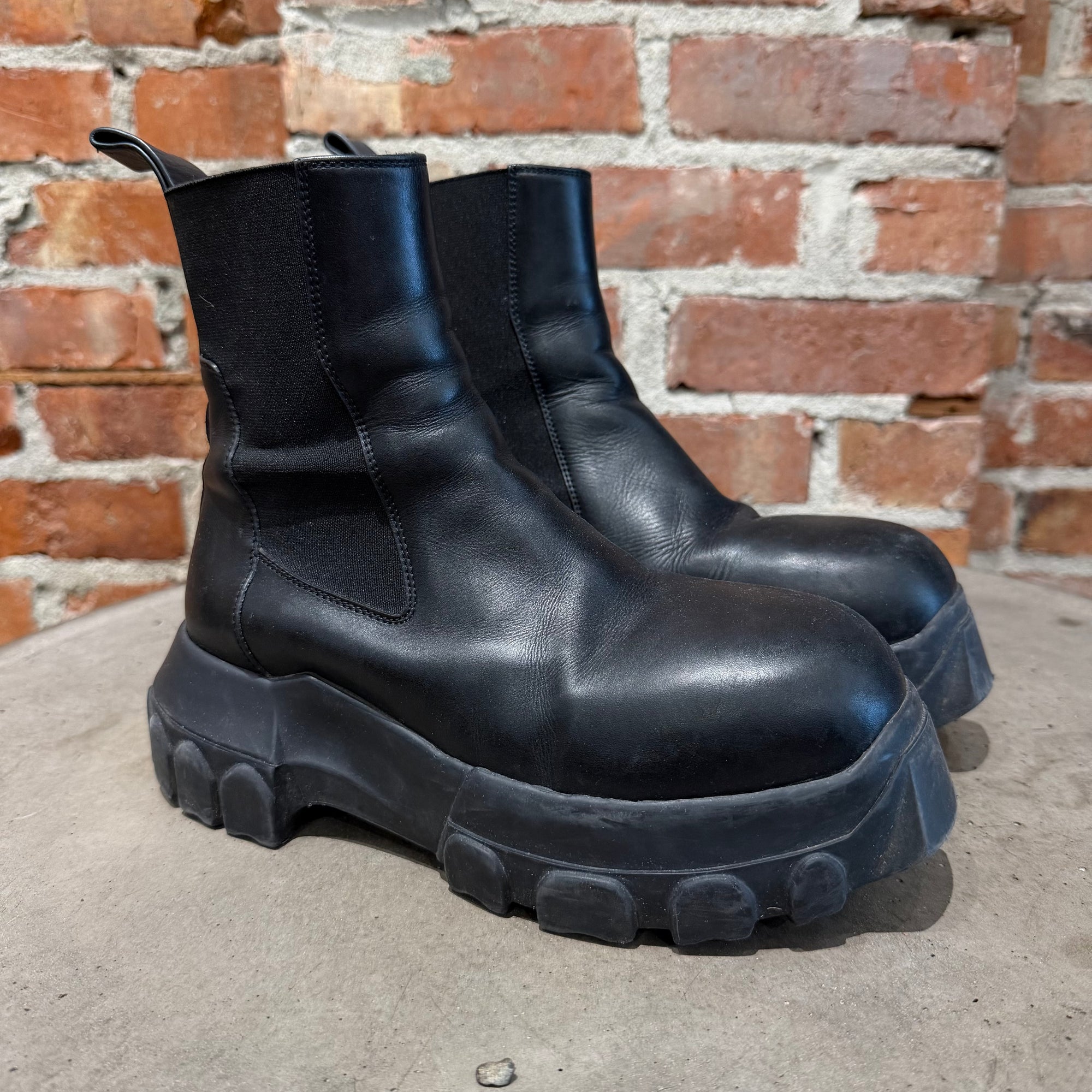RICK OWENS BEATLE BOZO TRACTOR BOOTS ‘BLACK’