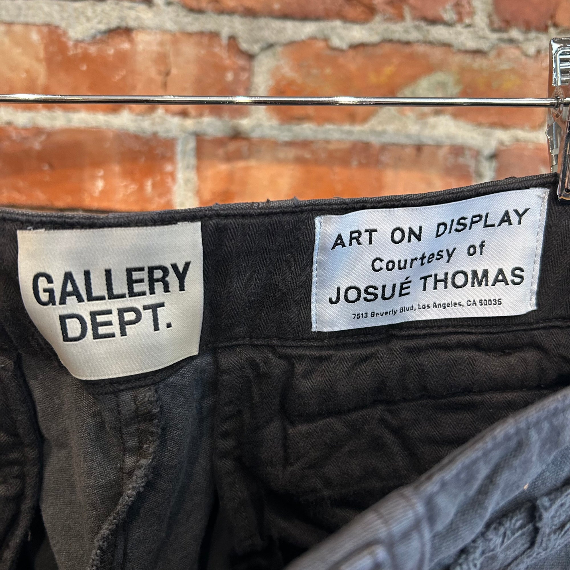 GALLERY DEPT. DISTRESSED PROGRAMMER CARGO PANTS ‘BLACK’