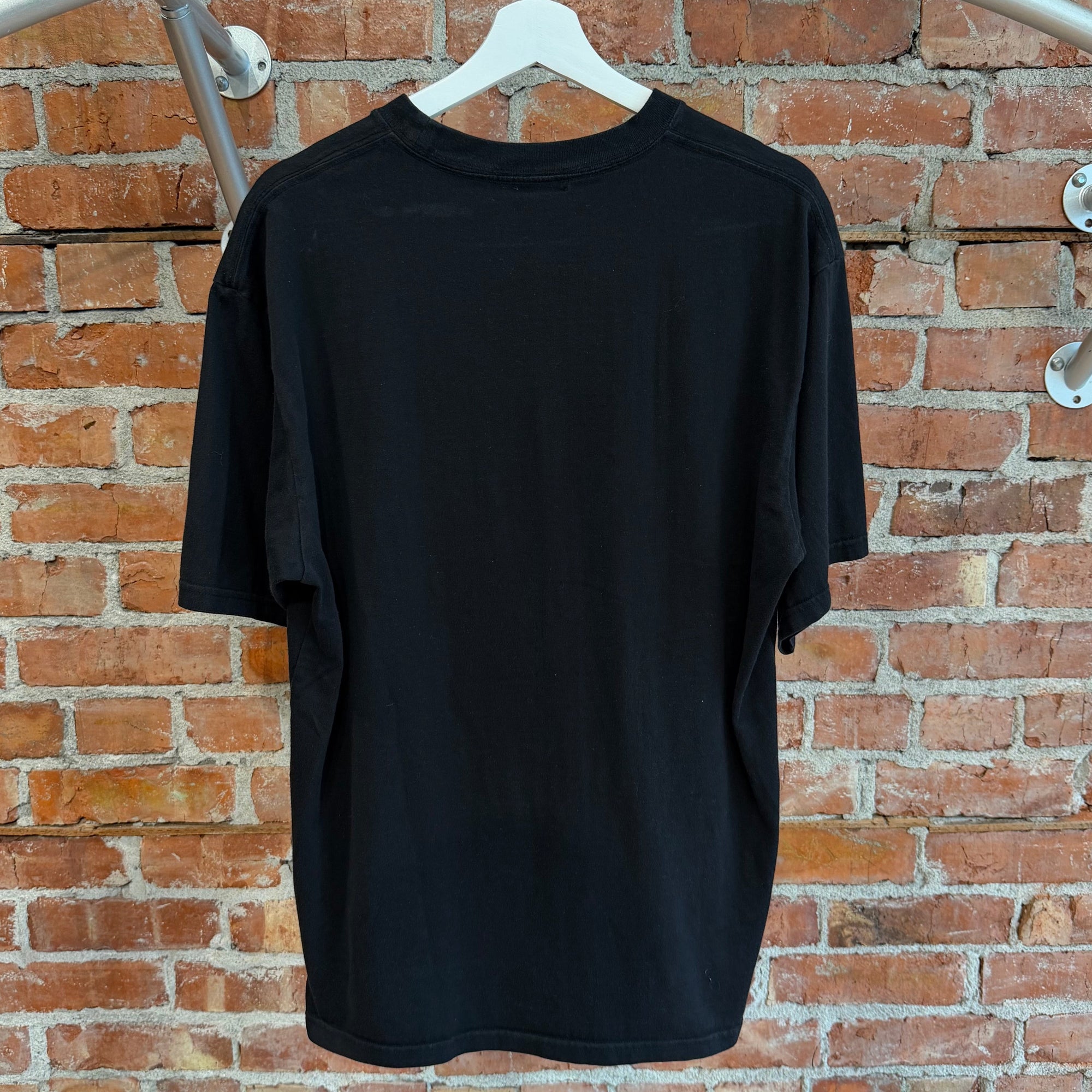 UNDERCOVER BODHI SVAHA GIZ U-LOGO TEE ‘BLACK’