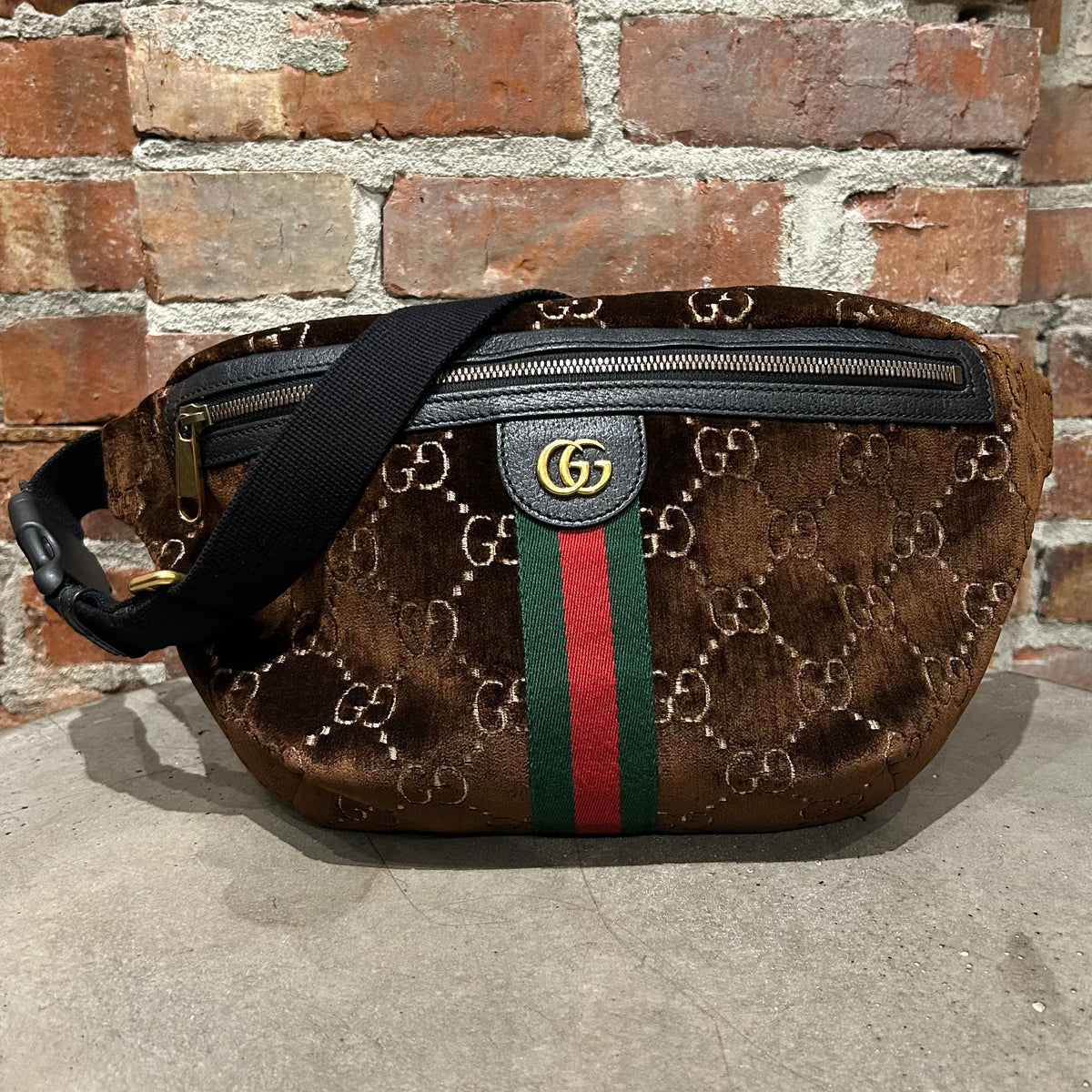 GUCCI GG PATTERN OPHIDIA ZIP WAIST BAG ‘BROWN’
