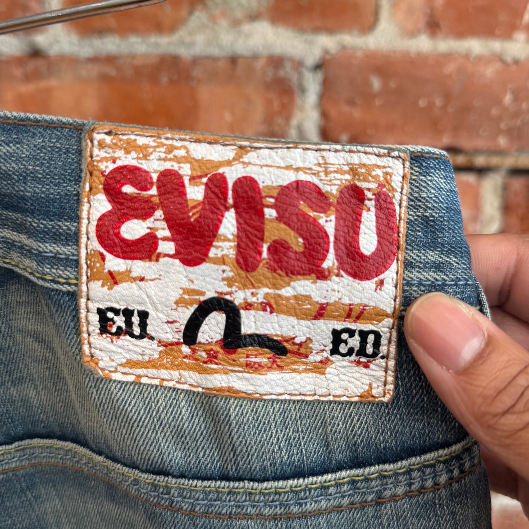 EVISU EU EXCLUSIVE THRASHED DENIM 'VINTAGE BLUE/IVORY'