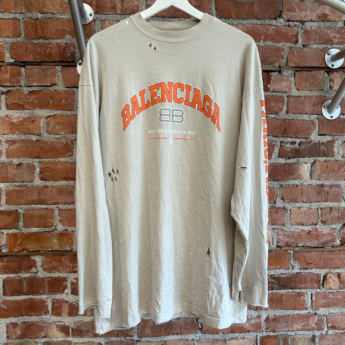 BALENCIAGA SS22 BB MAISON FONDEE LONGSLEEVE ‘CREAM/ORANGE’