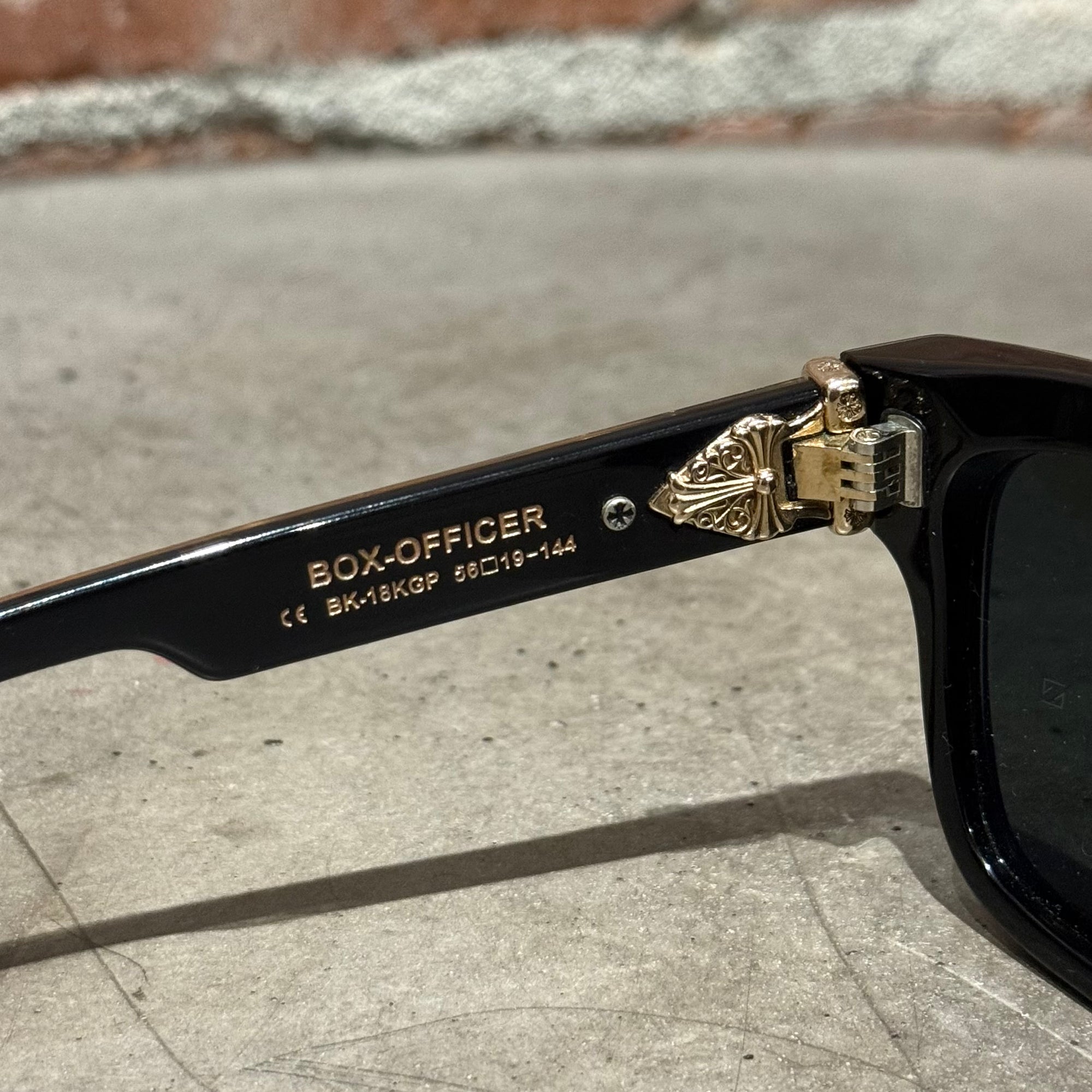 CHROME HEARTS 18K GOLD BOX OFFICER SUNGLASSES ‘BLACK’